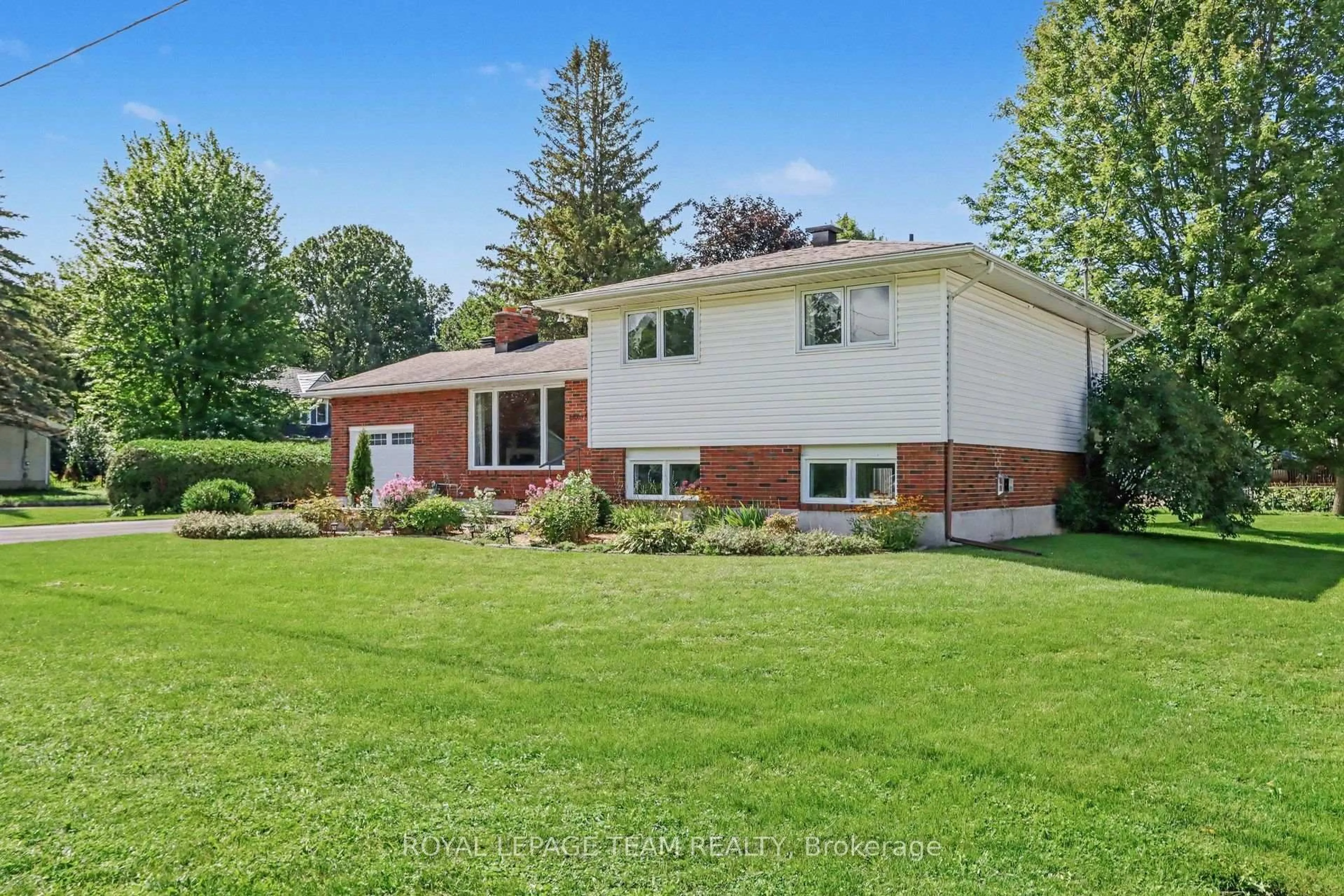 Unknown for 28 Gamble Dr, Richmond Ontario K0A 2Z0