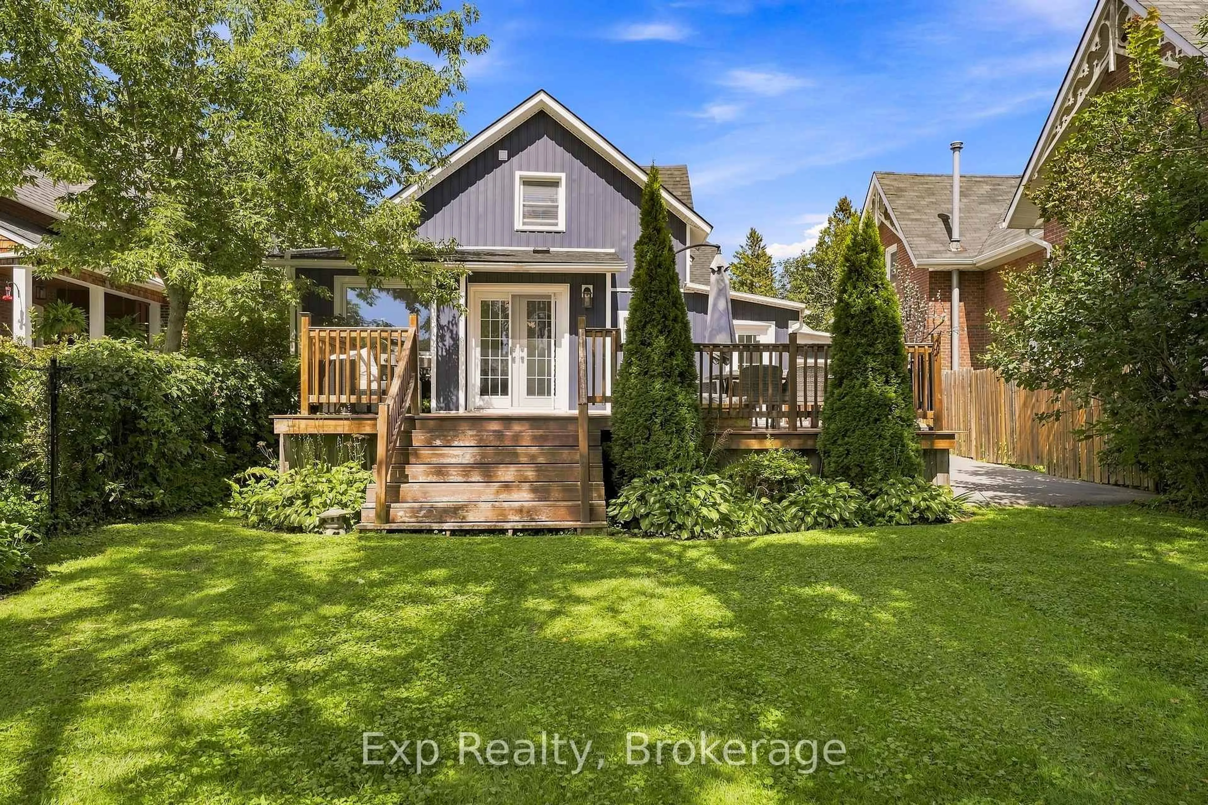 A pic from outside/outdoor area/front of a property/back of a property/a pic from drone, street for 101 Main St, Brighton Ontario K0K 1H0