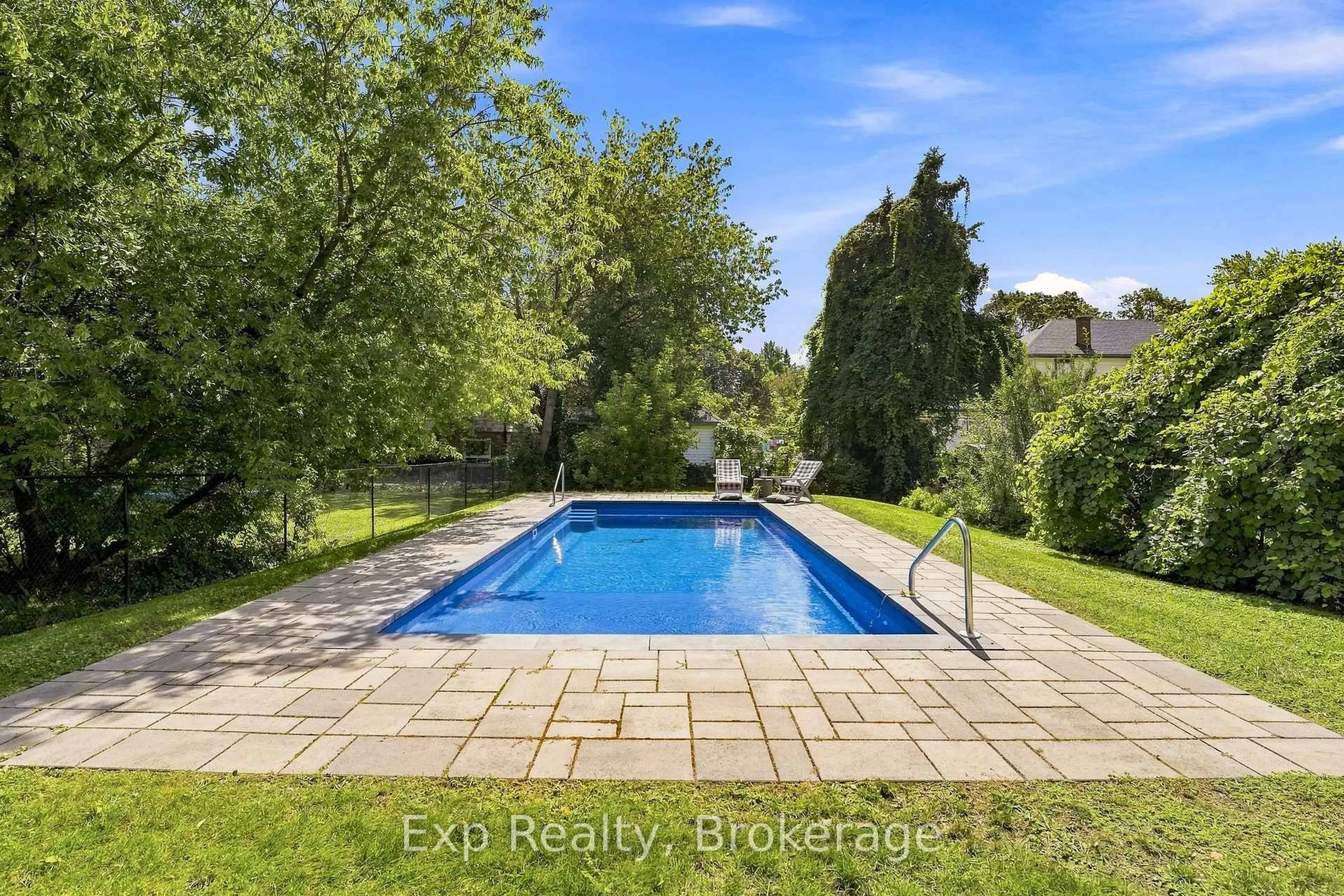 Pool for 101 Main St, Brighton Ontario K0K 1H0