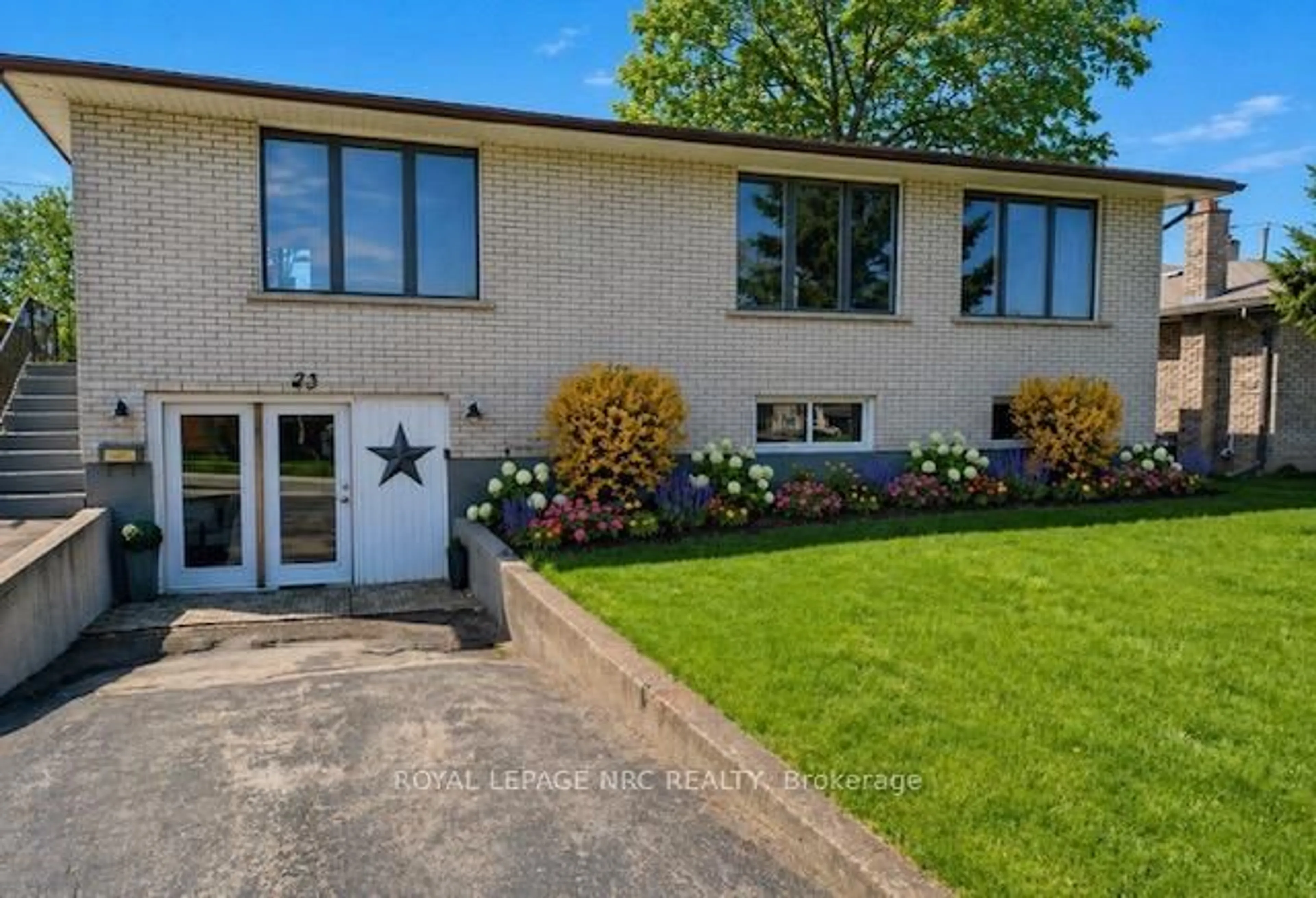 Unknown for 23 NORTHGATE Dr, Welland Ontario L3C 5Y2