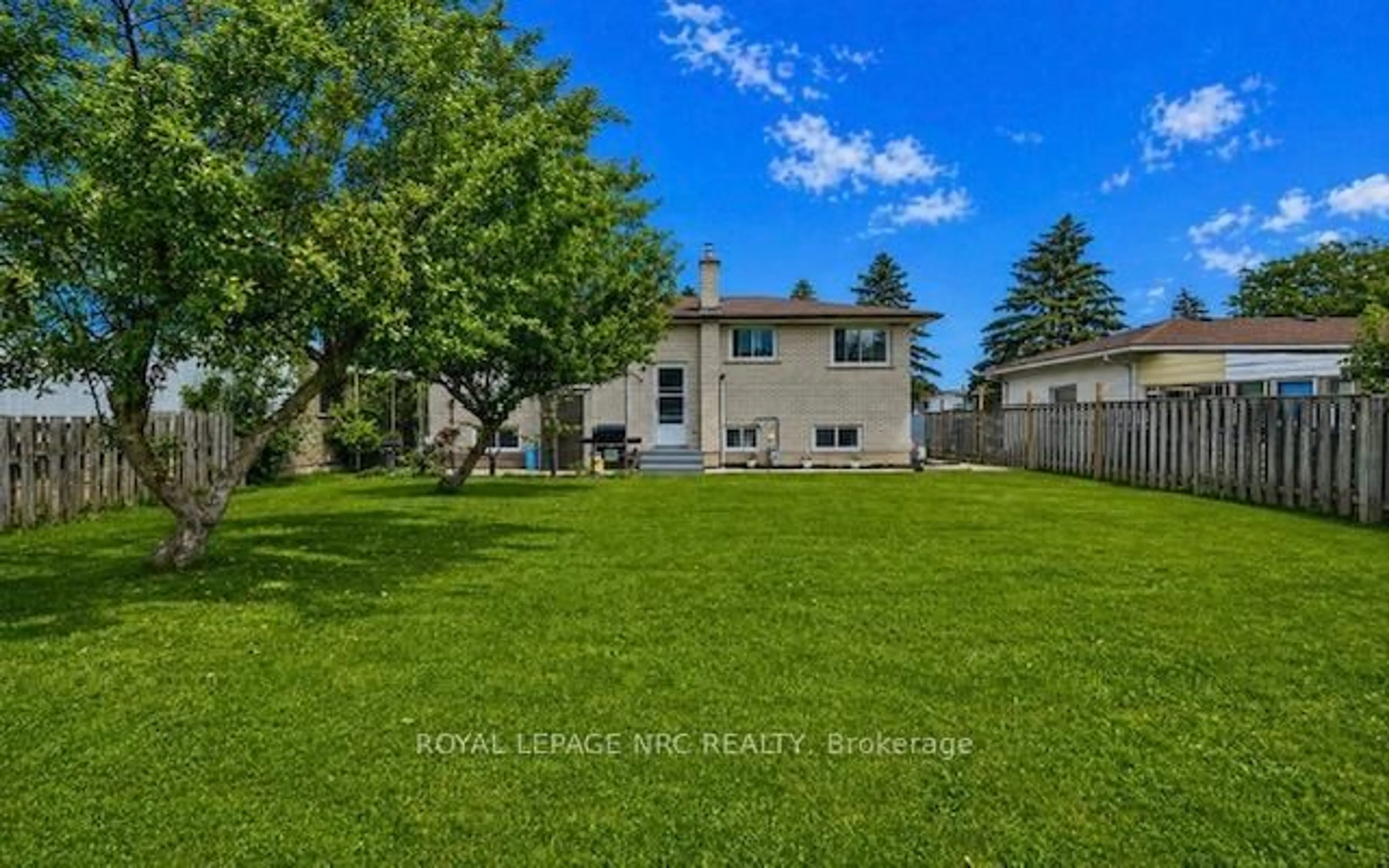 Unknown for 23 NORTHGATE Dr, Welland Ontario L3C 5Y2