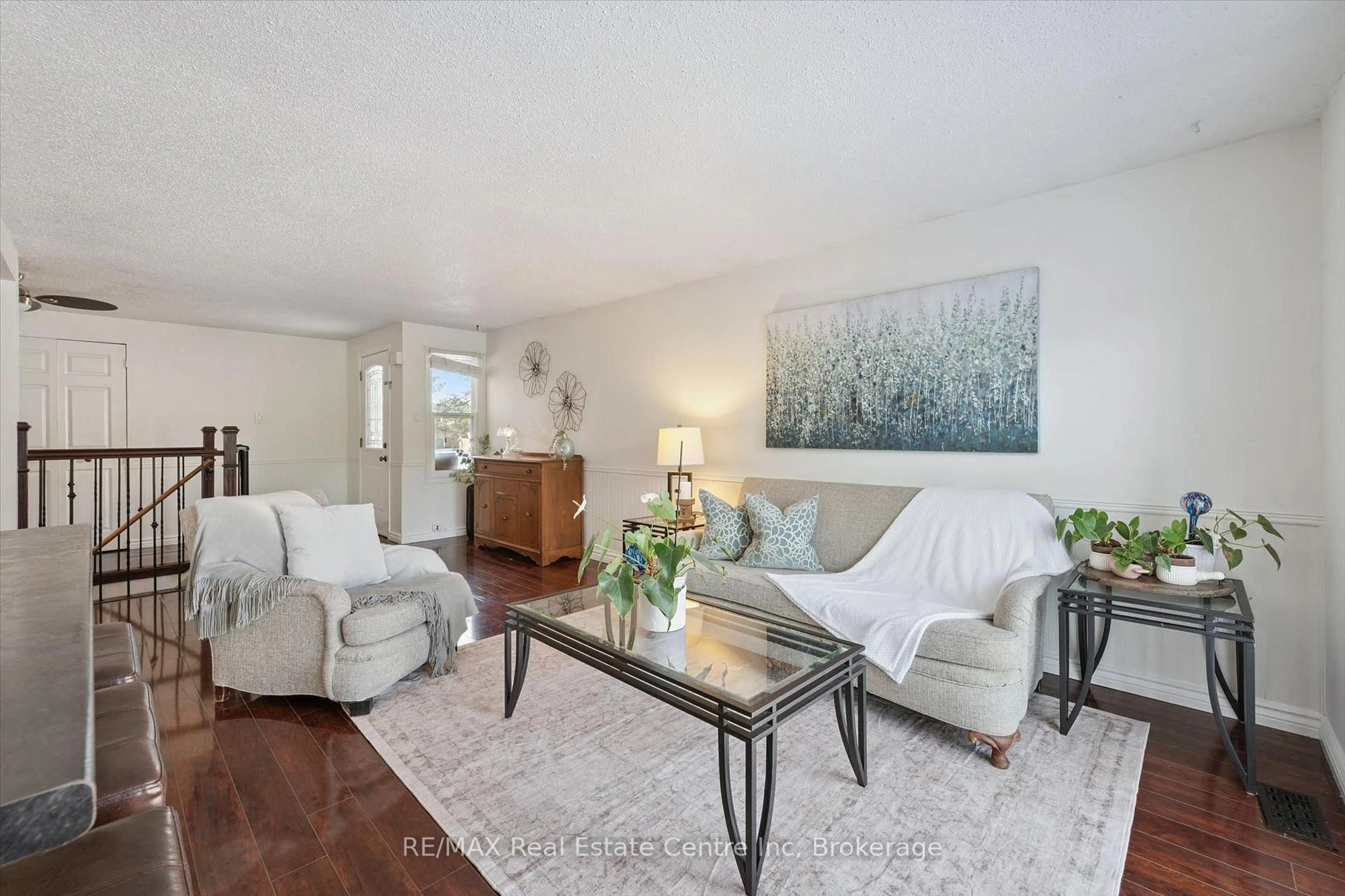 Living room with furniture, unknown for 12 MCCARTNEY Rd, Guelph Ontario N1K 1M8