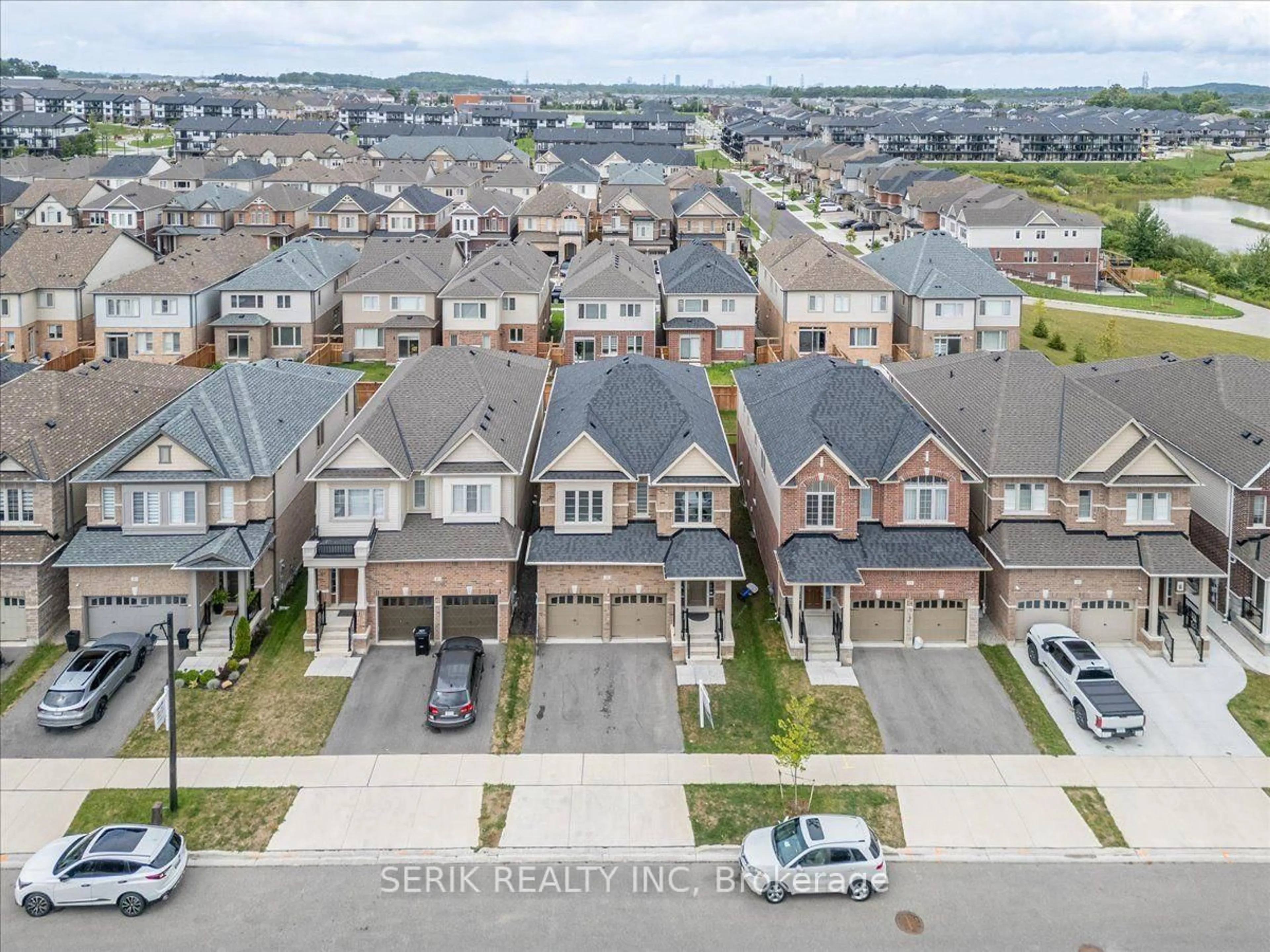 A pic from outside/outdoor area/front of a property/back of a property/a pic from drone, street for 51 GEORGINA St, Kitchener Ontario N2R 0S6