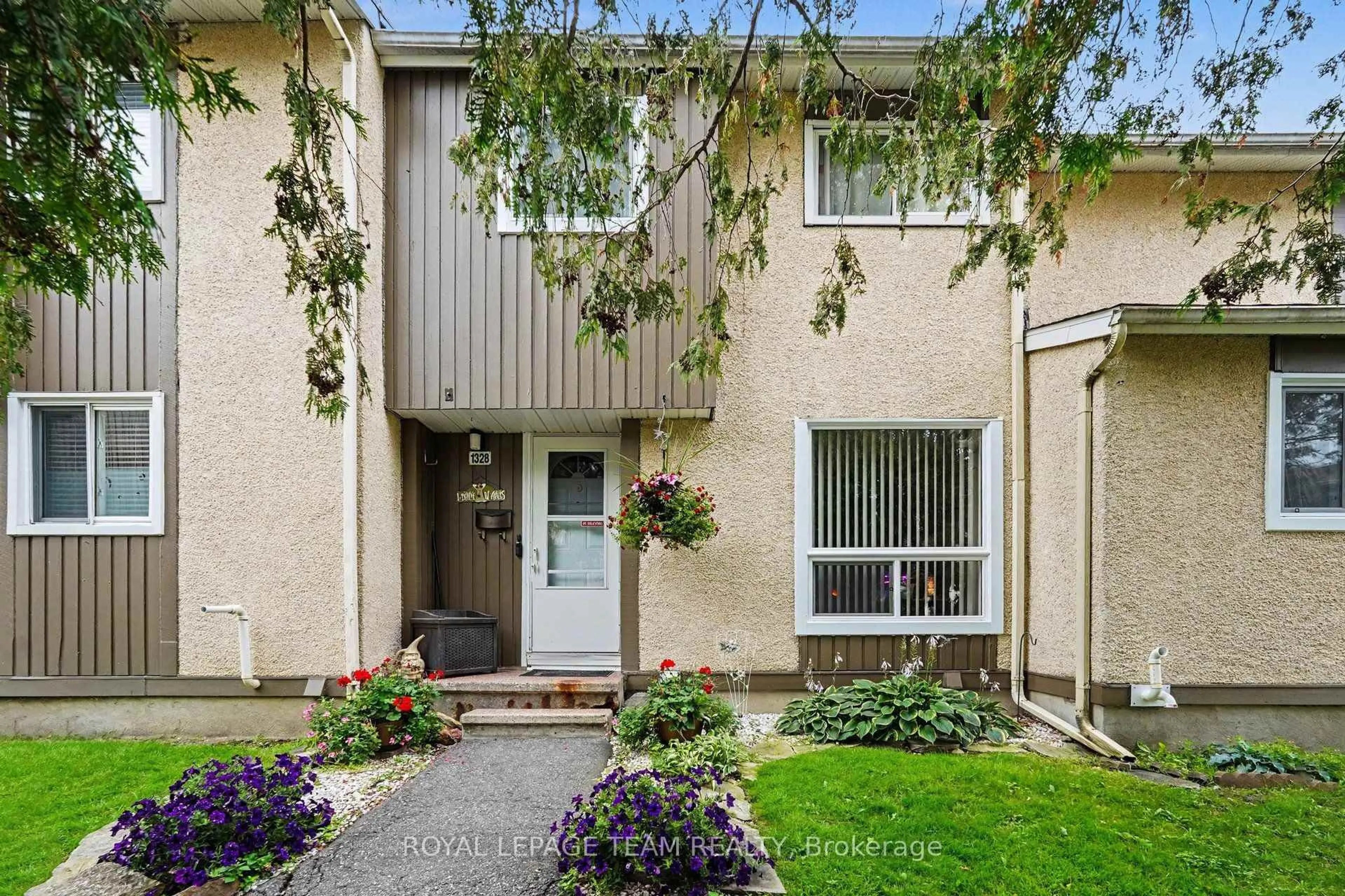 Unknown for 1328 Lassiter Terr #75, Ottawa Ontario K1J 8N2