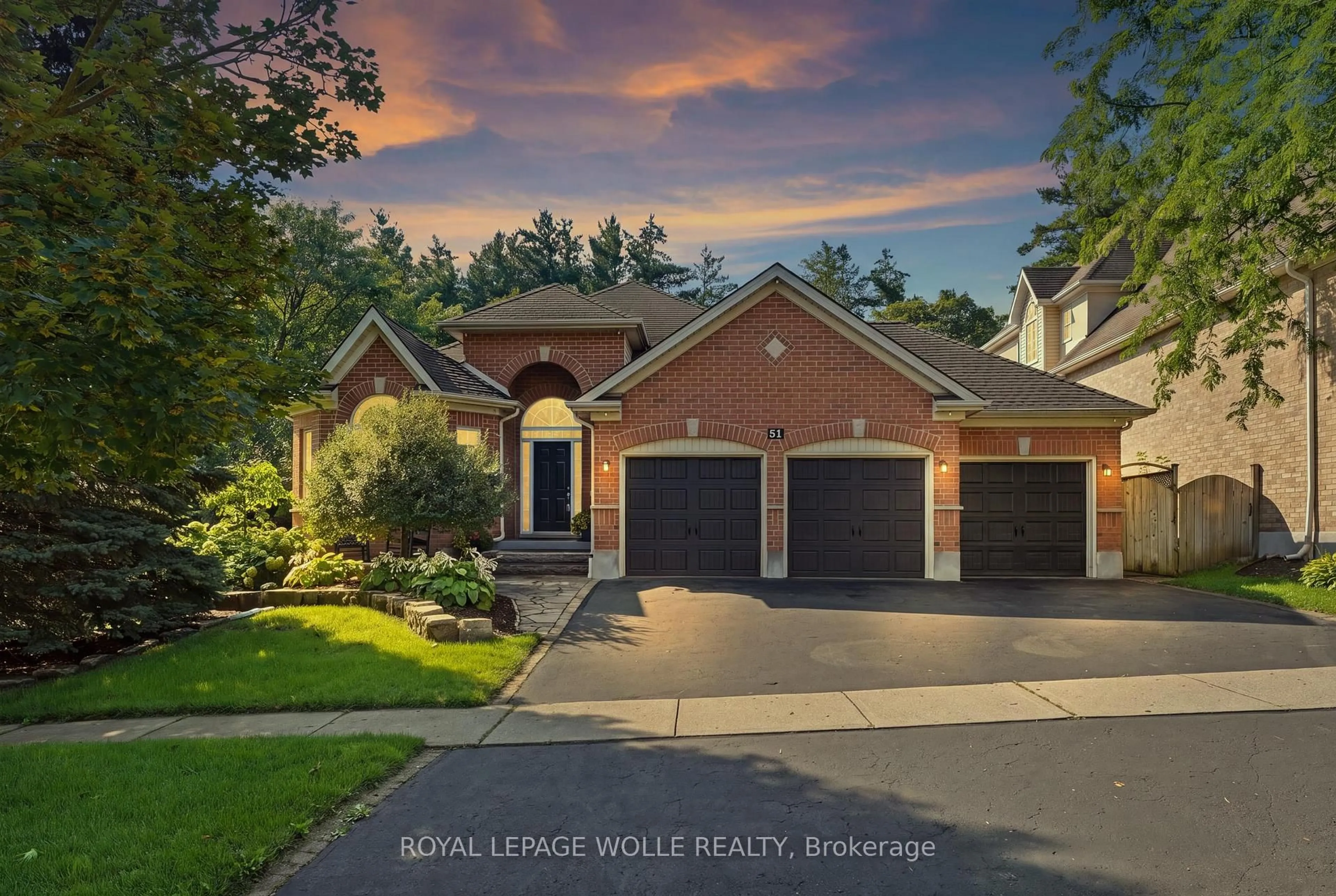 Home with brick exterior material, street for 51 Autumn Ridge Tr, Kitchener Ontario N2P 2J6