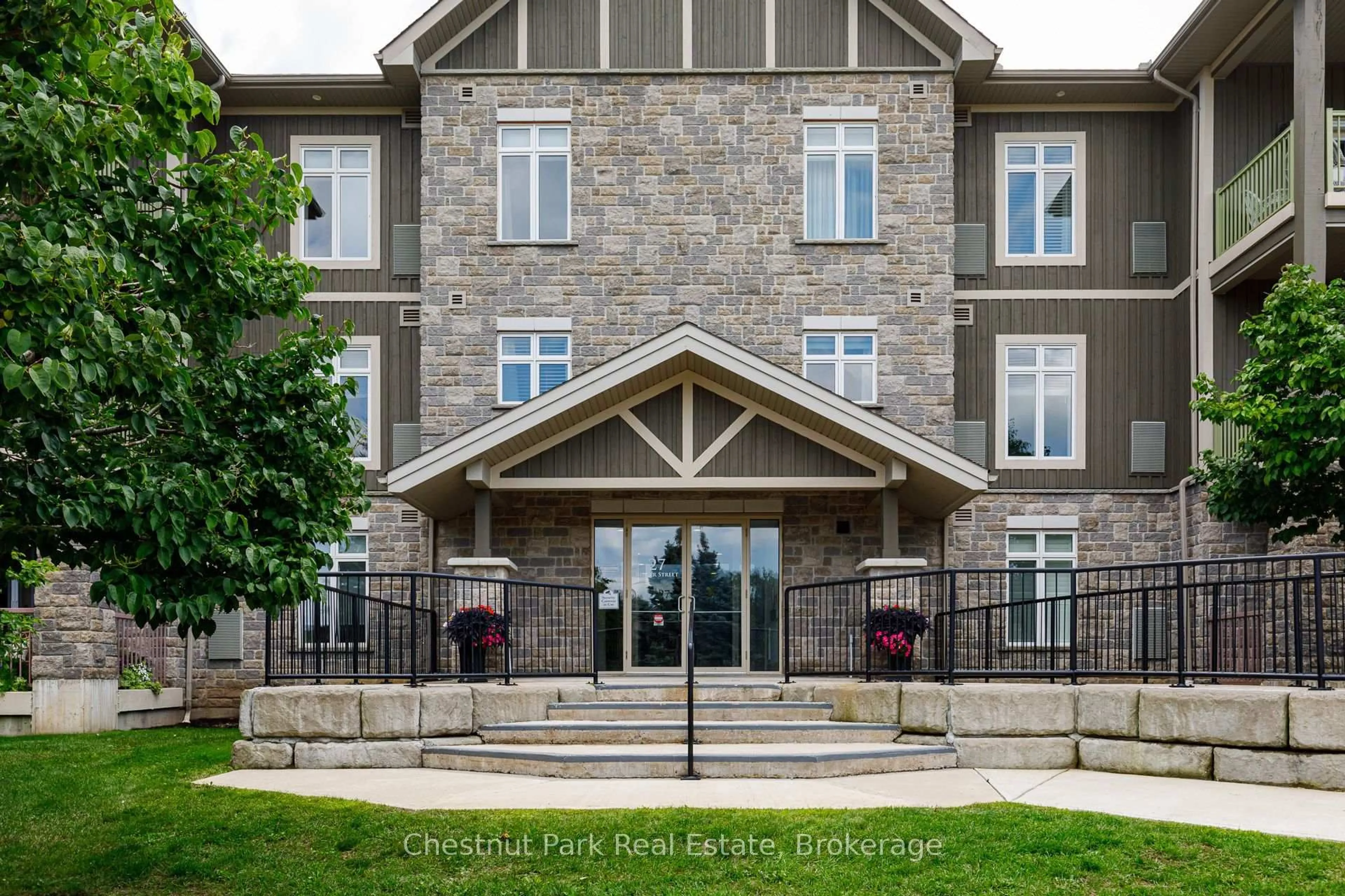 Unknown for 27 Beaver St #208, Blue Mountains Ontario N0H 2P0