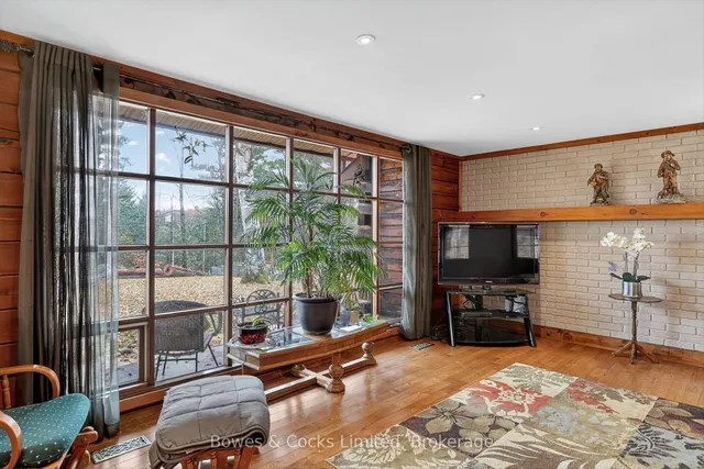 82 Bay Lake Rd, Bancroft 5