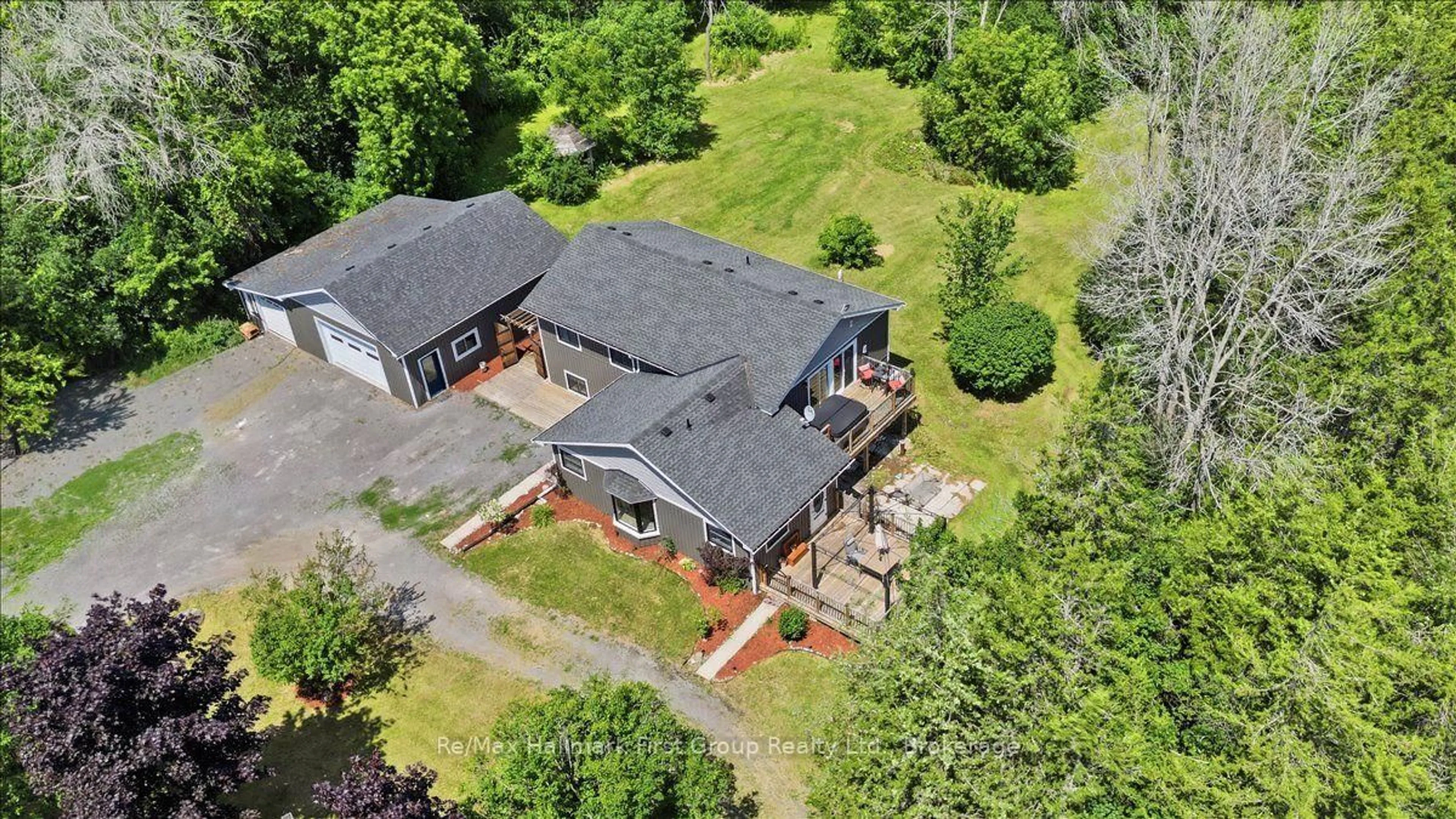 A pic from outside/outdoor area/front of a property/back of a property/a pic from drone, unknown for 1233 Lazier Rd, Shannonville Ontario K0K 3A0