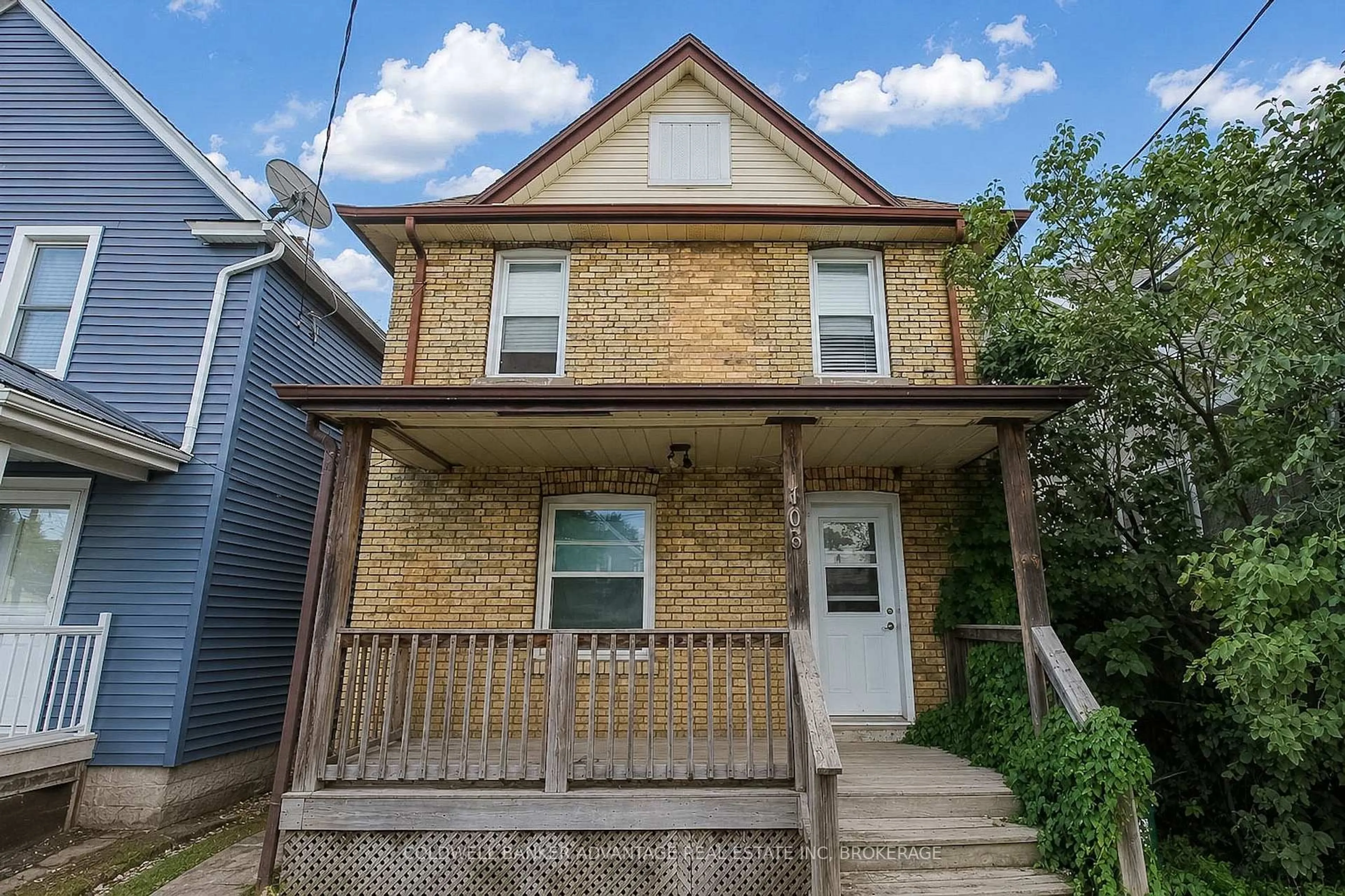 Home with brick exterior material, street for 305 Burgar St, Welland Ontario L3B 2T5