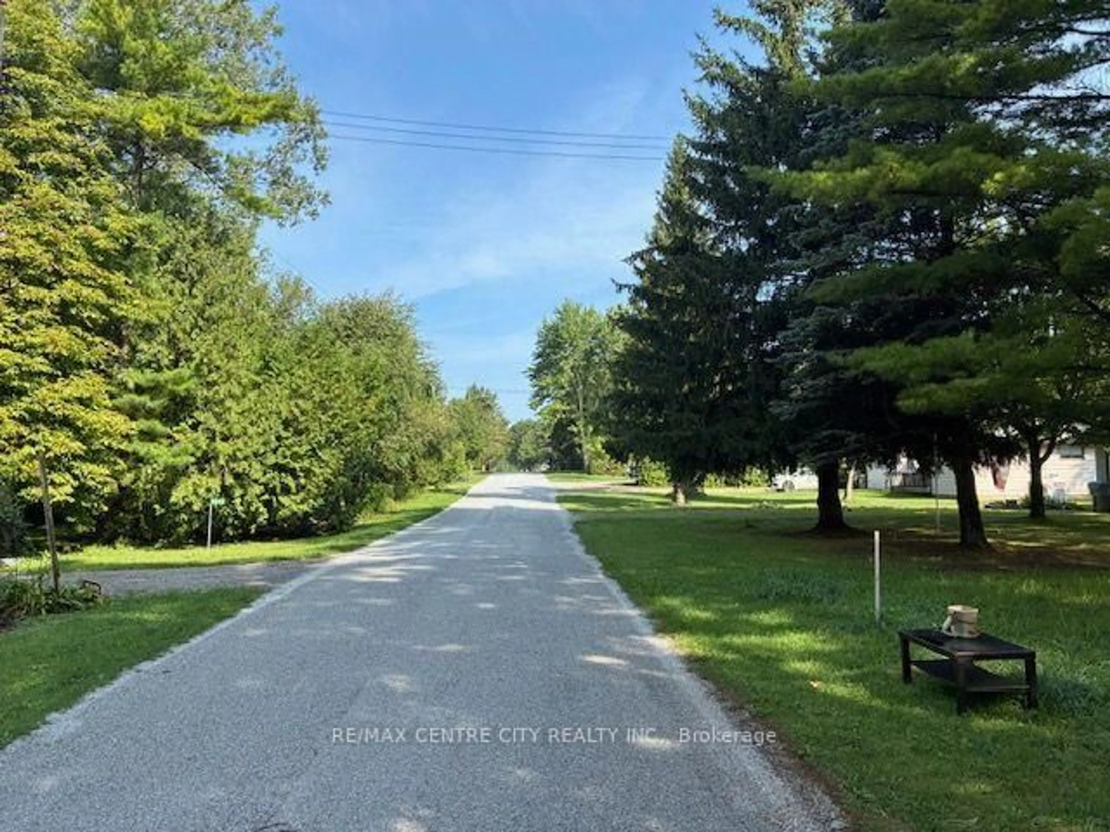 Unknown for 9644 Richardson Dr, Lambton Shores Ontario N0N 1J3