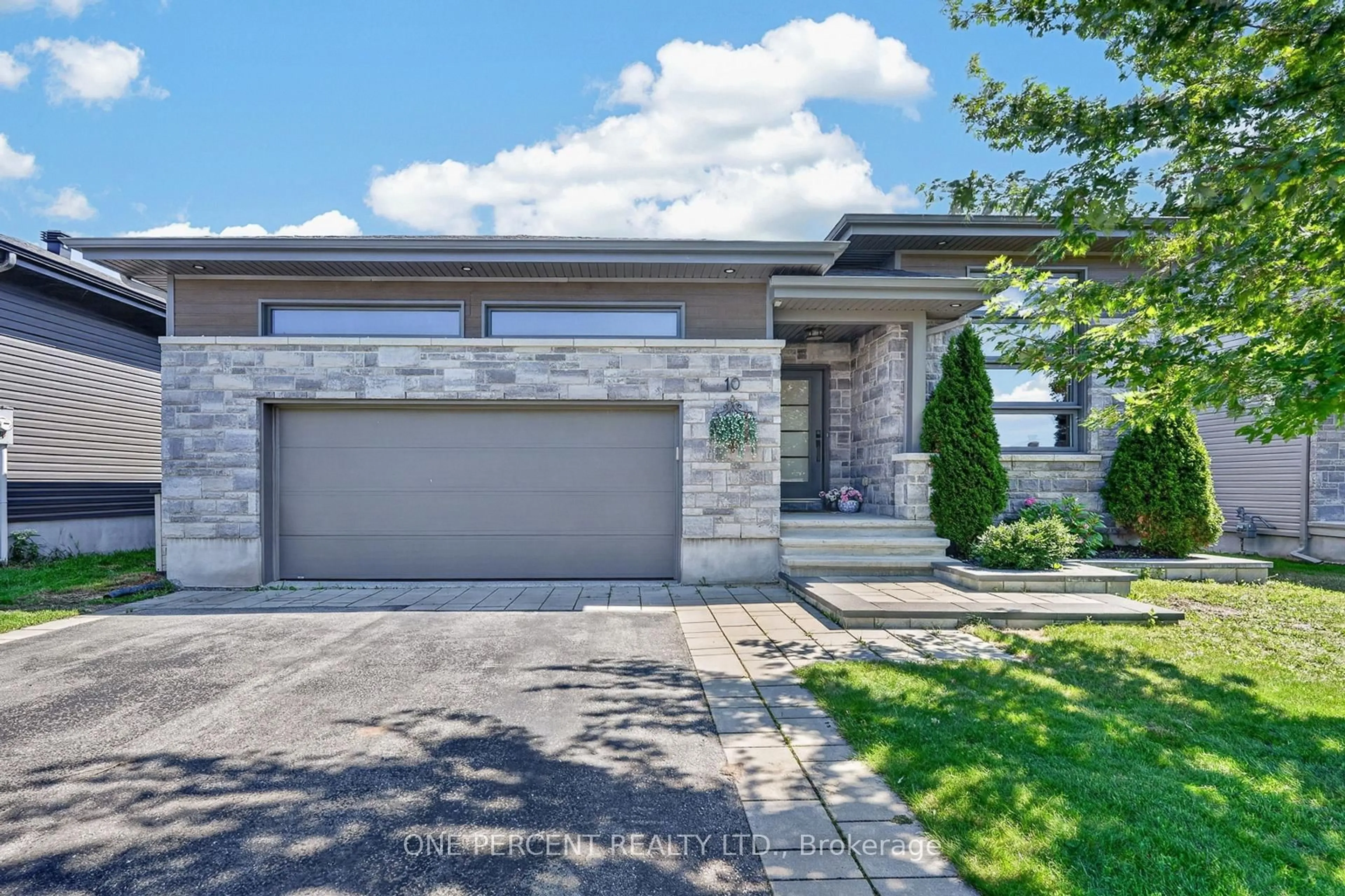 Home with brick exterior material, street for 10 Granite St, Clarence-Rockland Ontario K4K 0J2