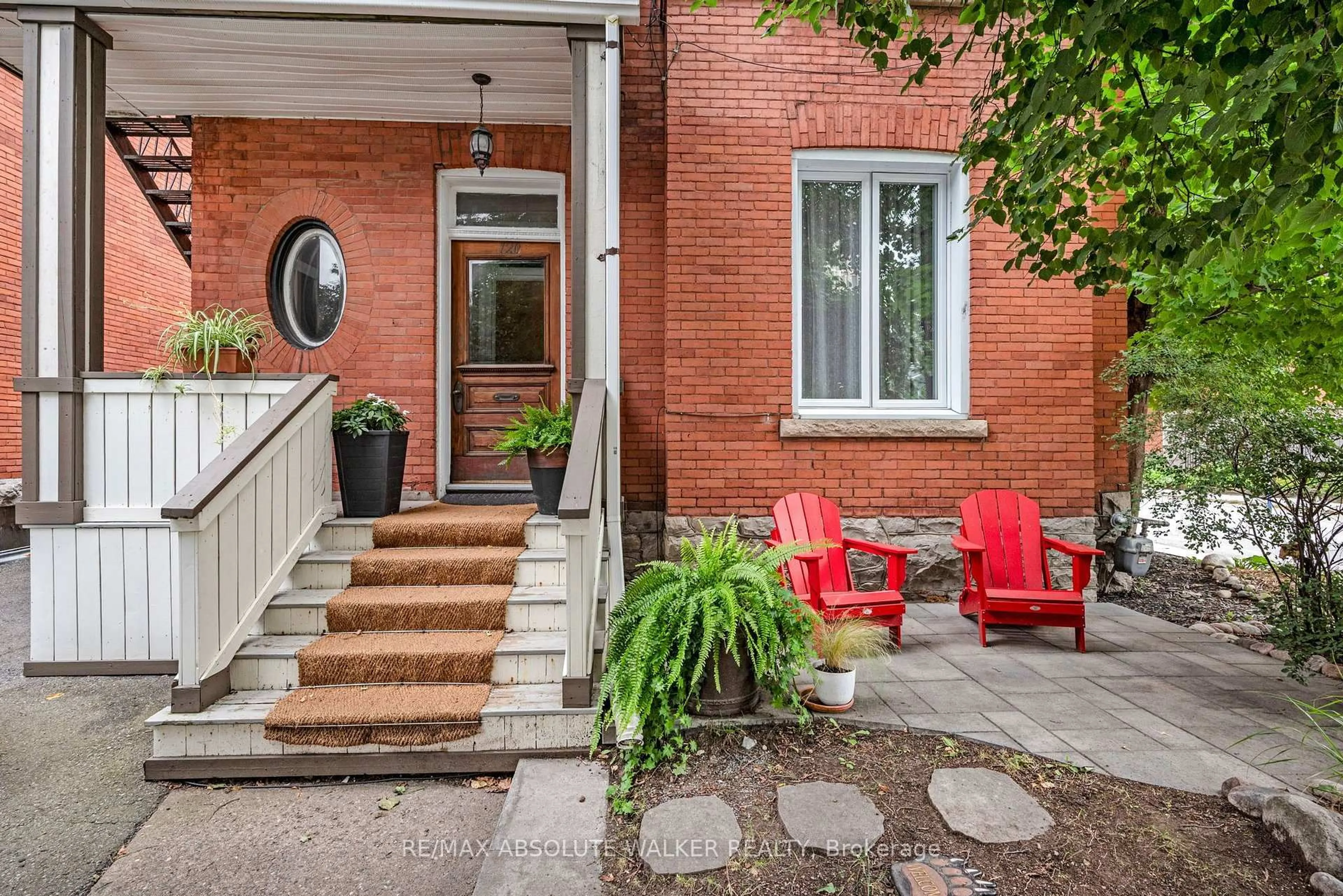 Patio, street for 120 Strathcona Ave, Ottawa Ontario K1S 1X6