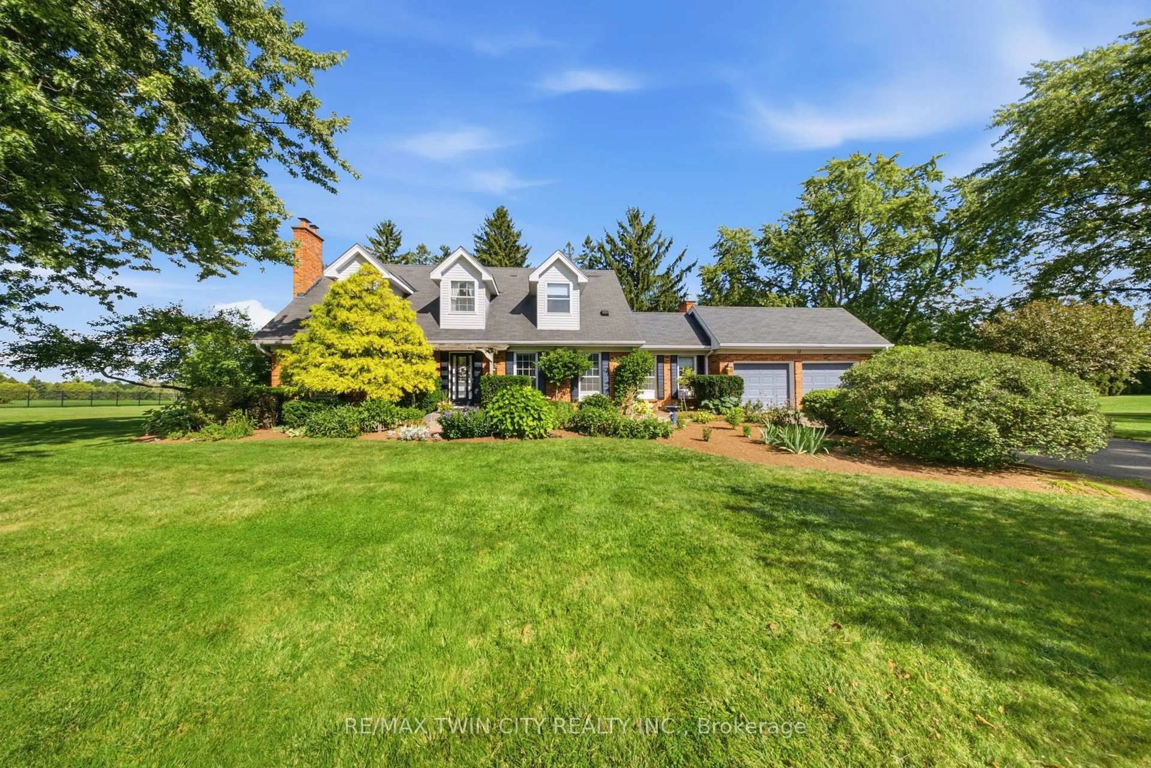 A pic from outside/outdoor area/front of a property/back of a property/a pic from drone, water/lake/river/ocean view for 12 Highland Dr, Brant Ontario N3T 5L7