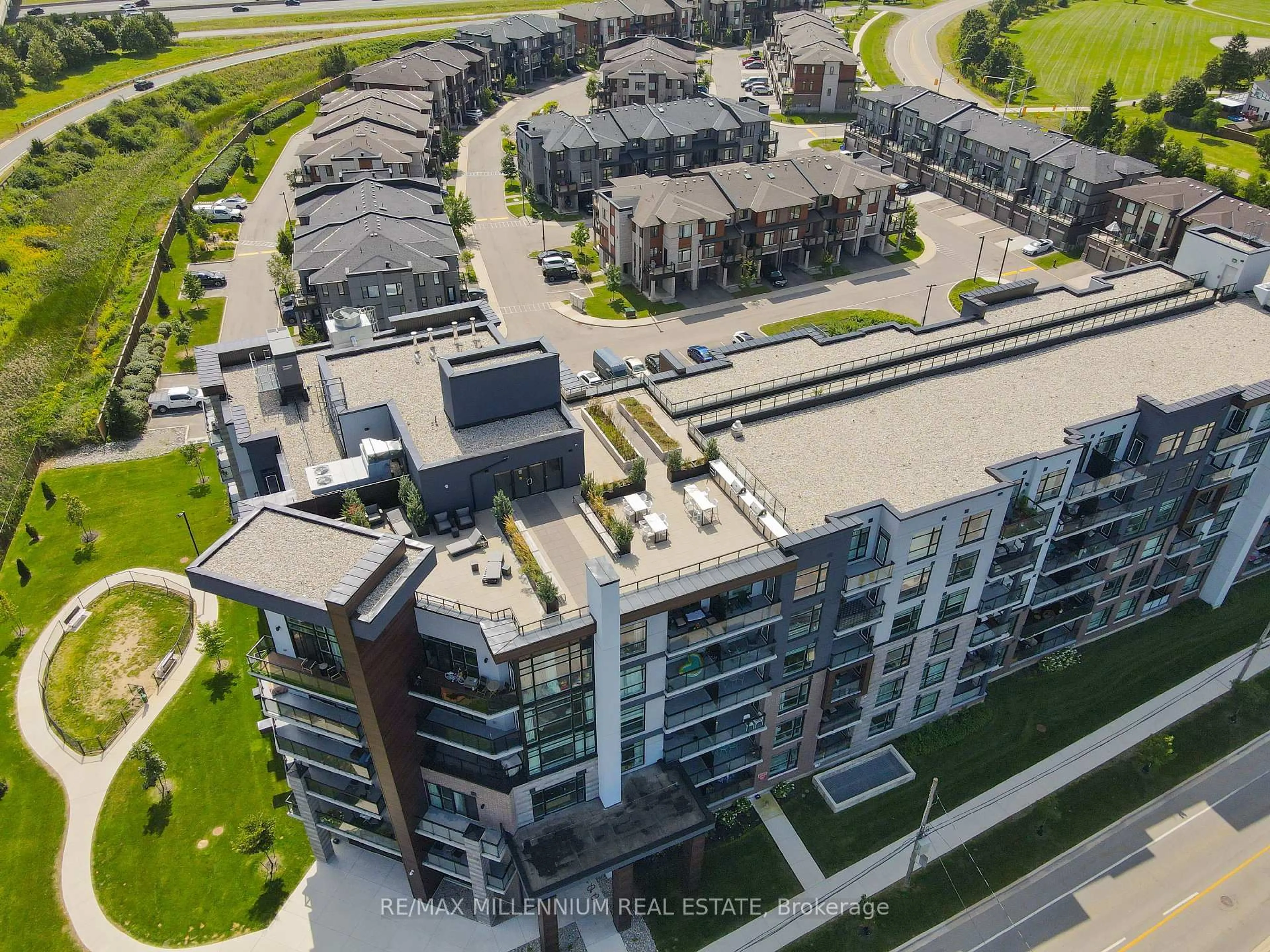 A pic from outside/outdoor area/front of a property/back of a property/a pic from drone, city buildings view from balcony for 600 North Service Rd #403, Hamilton Ontario L8E 5A7
