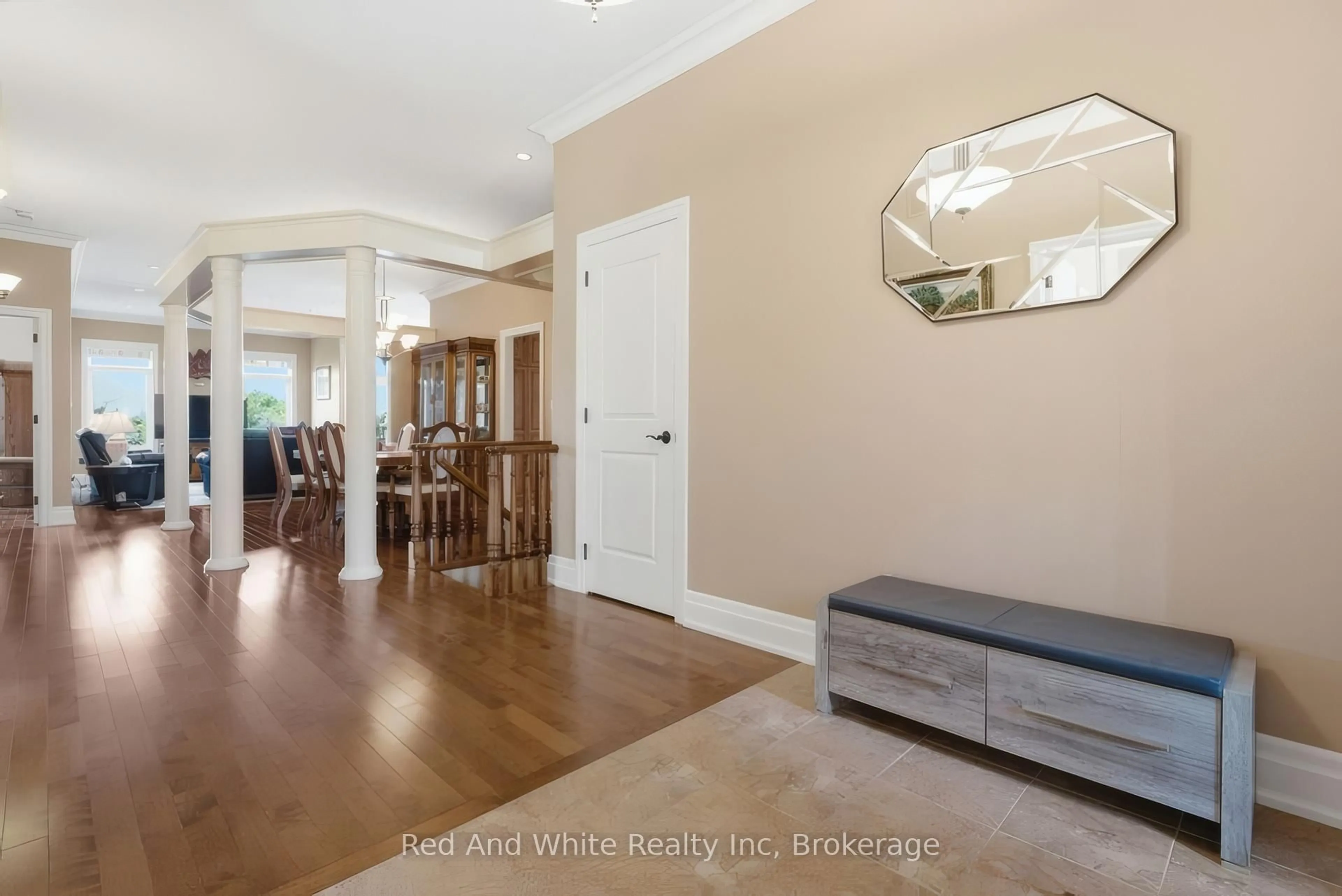 Indoor entryway for 119 Gerber Meadows Dr, Wellesley Ontario N0B 2T0