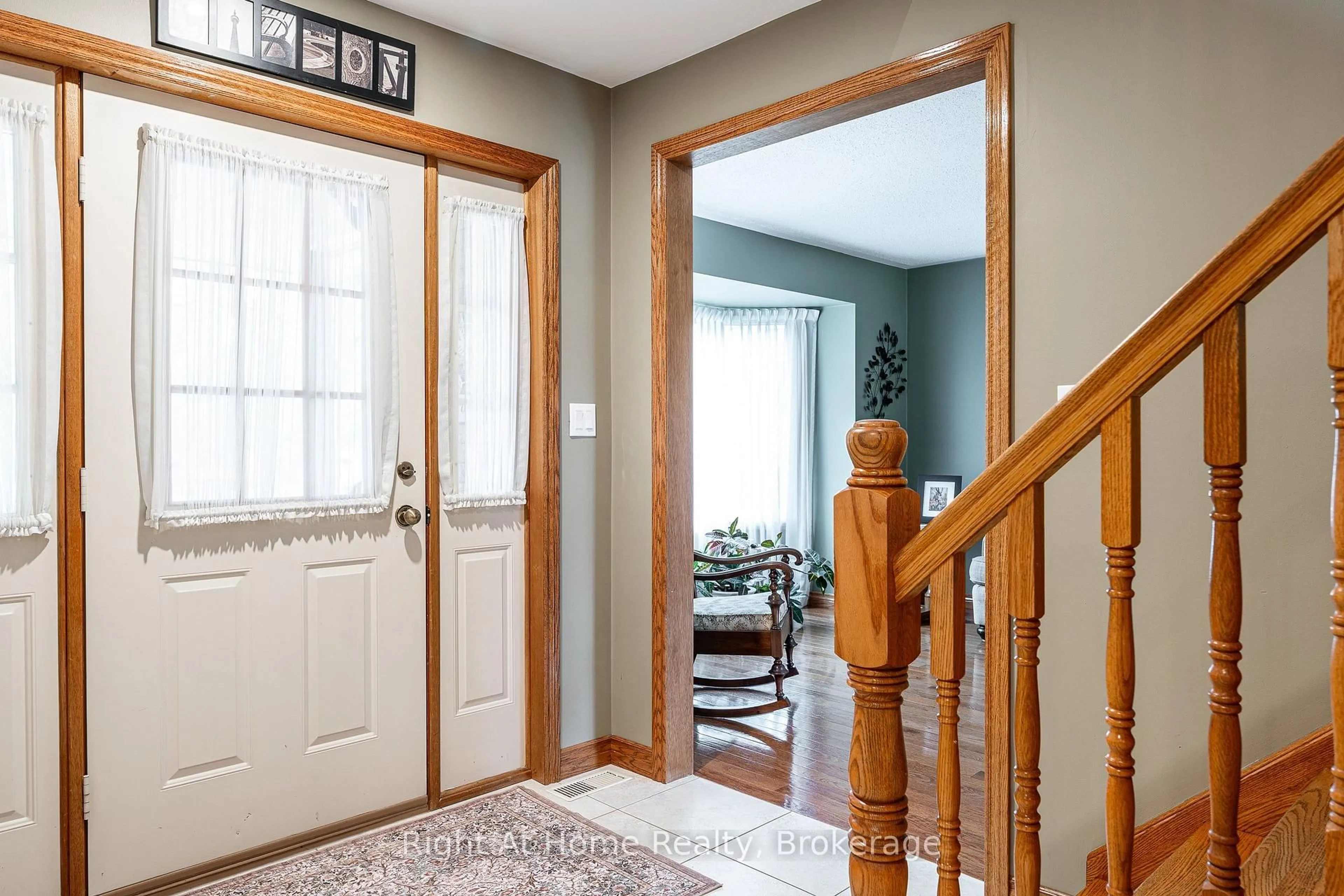 Indoor entryway for 27 Kay St, Stratford Ontario N5A 7R7