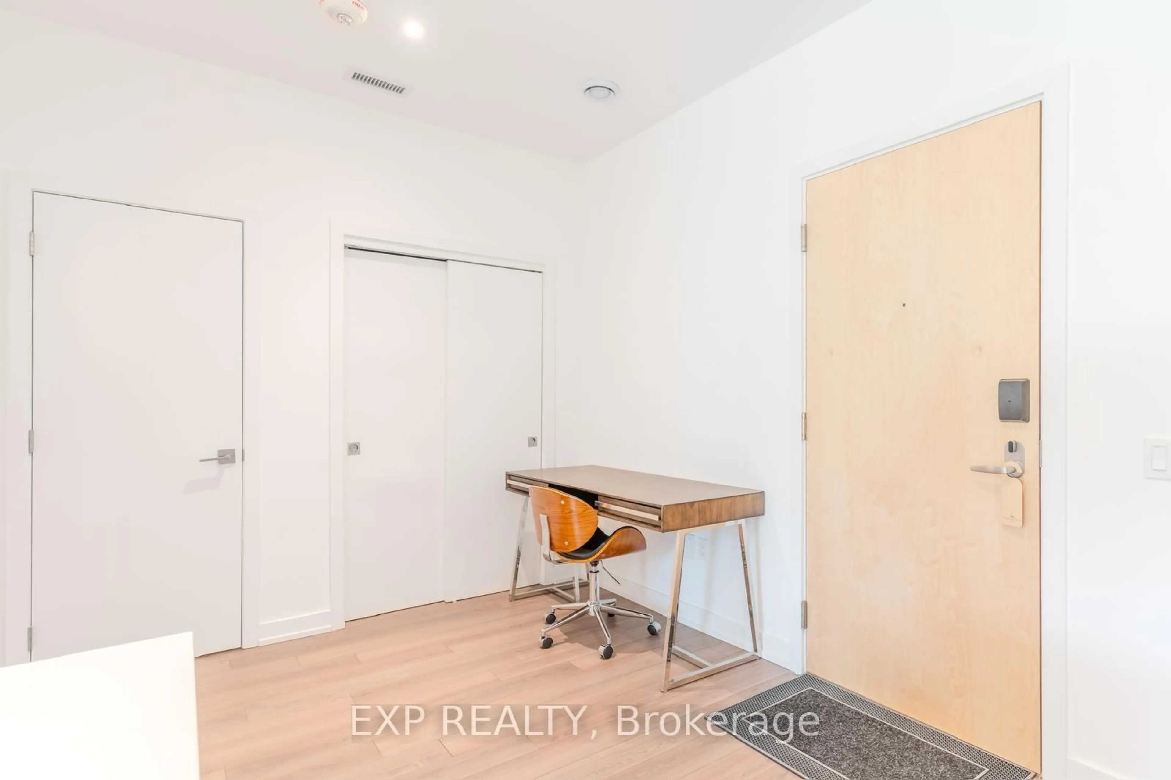 A pic of a room for 120 Carrick Tr #102, Gravenhurst Ontario P1P 0B6