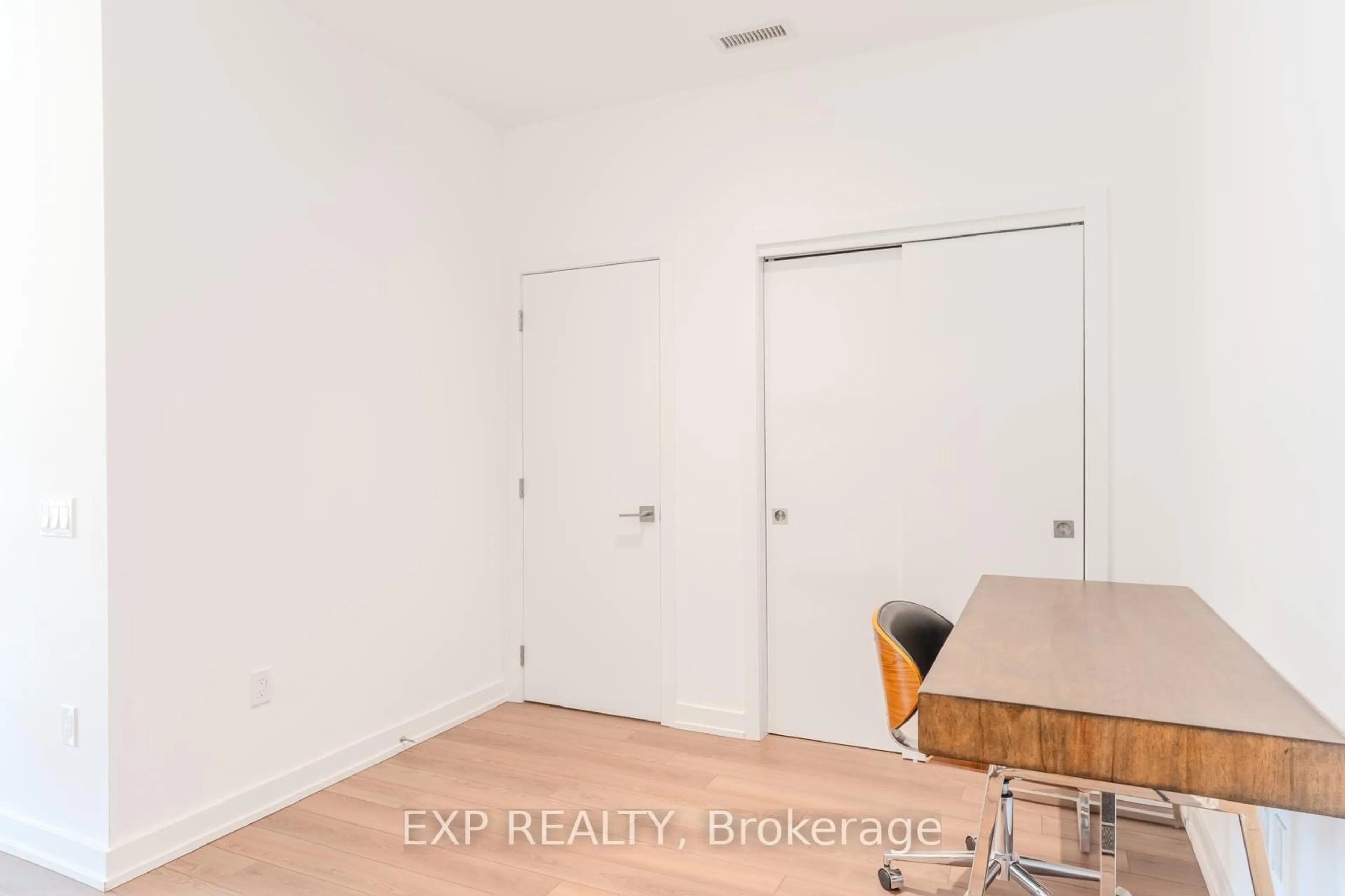 A pic of a room for 120 Carrick Tr #102, Gravenhurst Ontario P1P 0B6