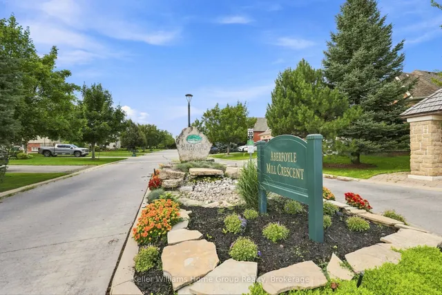 145 Aberfoyle Mill Cres #53, Puslinch 2