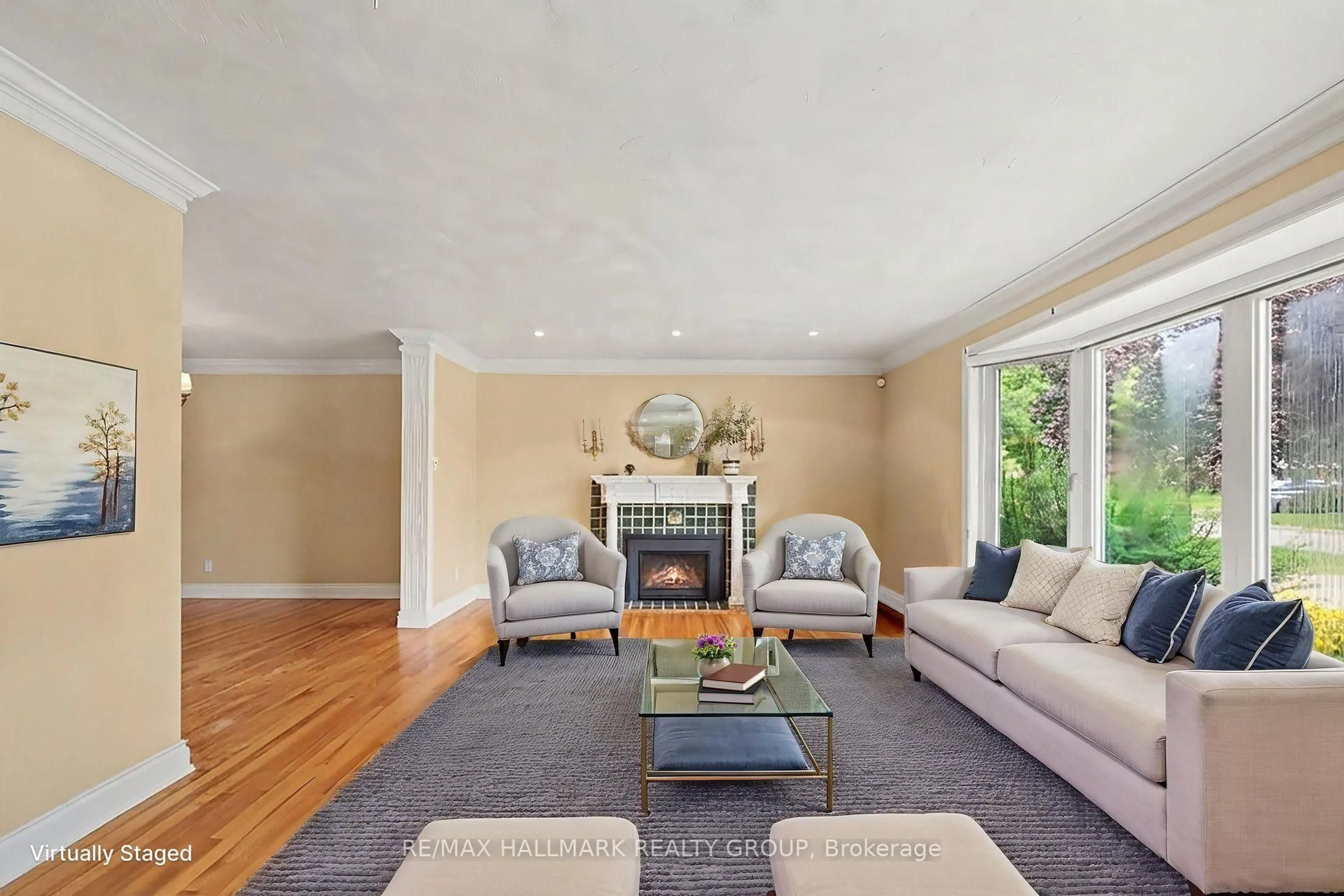 Living room with furniture, unknown for 1236 Amesbrooke Dr, Ottawa Ontario K2C 2E6