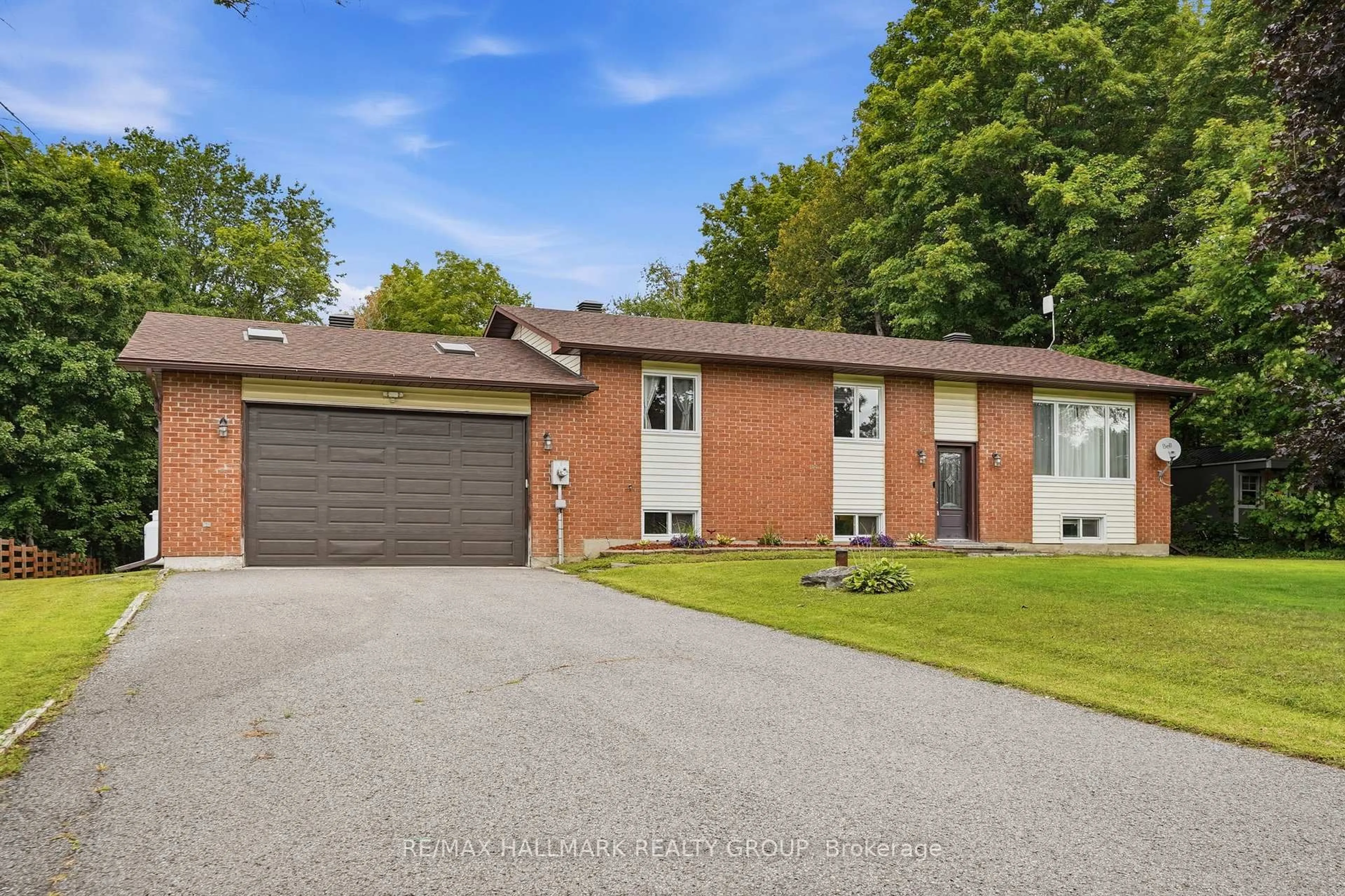 Home with brick exterior material, street for 601 LAKE GEORGE Rd, Alfred and Plantagenet Ontario K0B 1L0