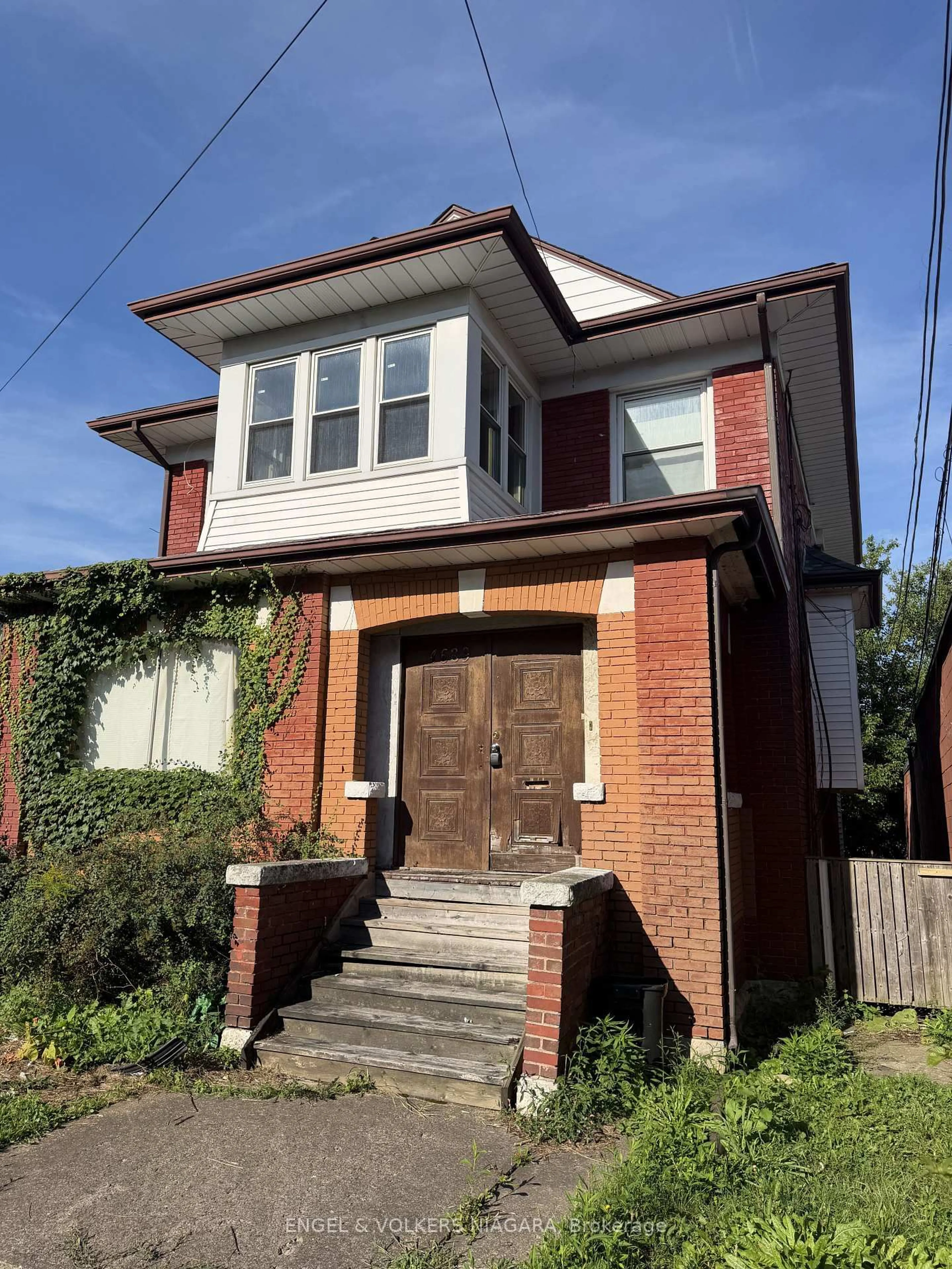 Home with brick exterior material, street for 4689 Crysler Ave, Niagara Falls Ontario L2E 3V7