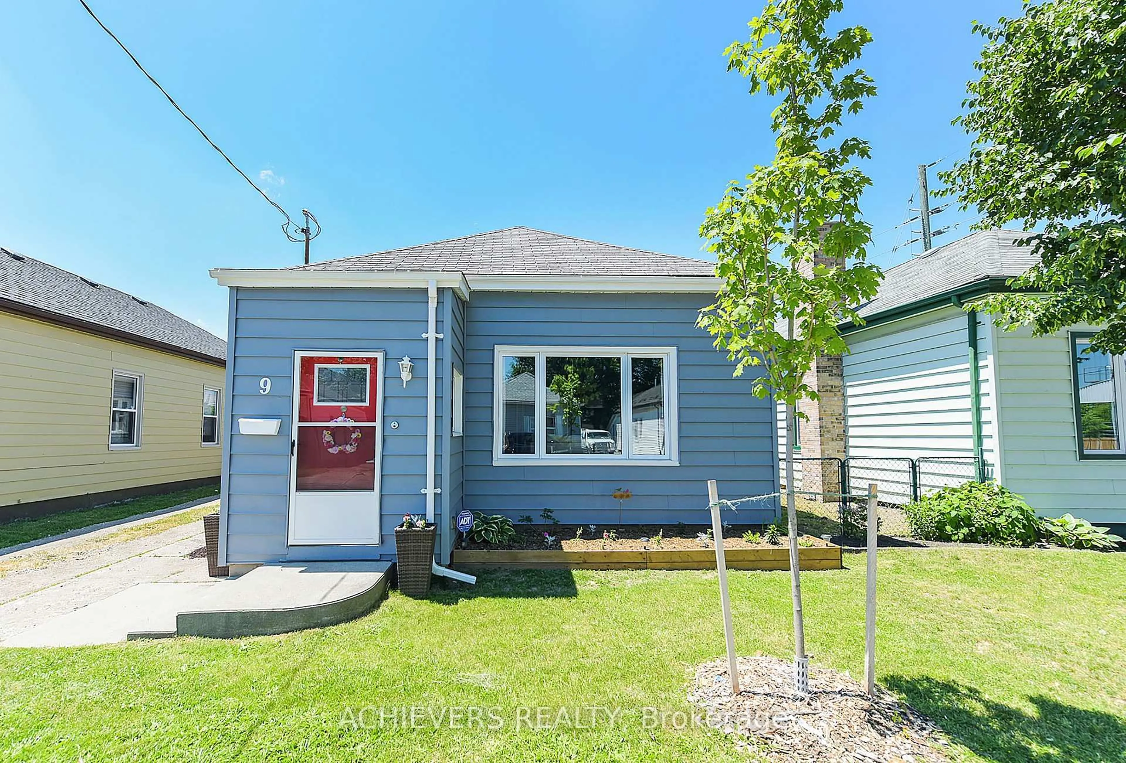 Unknown for 9 Pearl St, London East Ontario N5Z 1X1