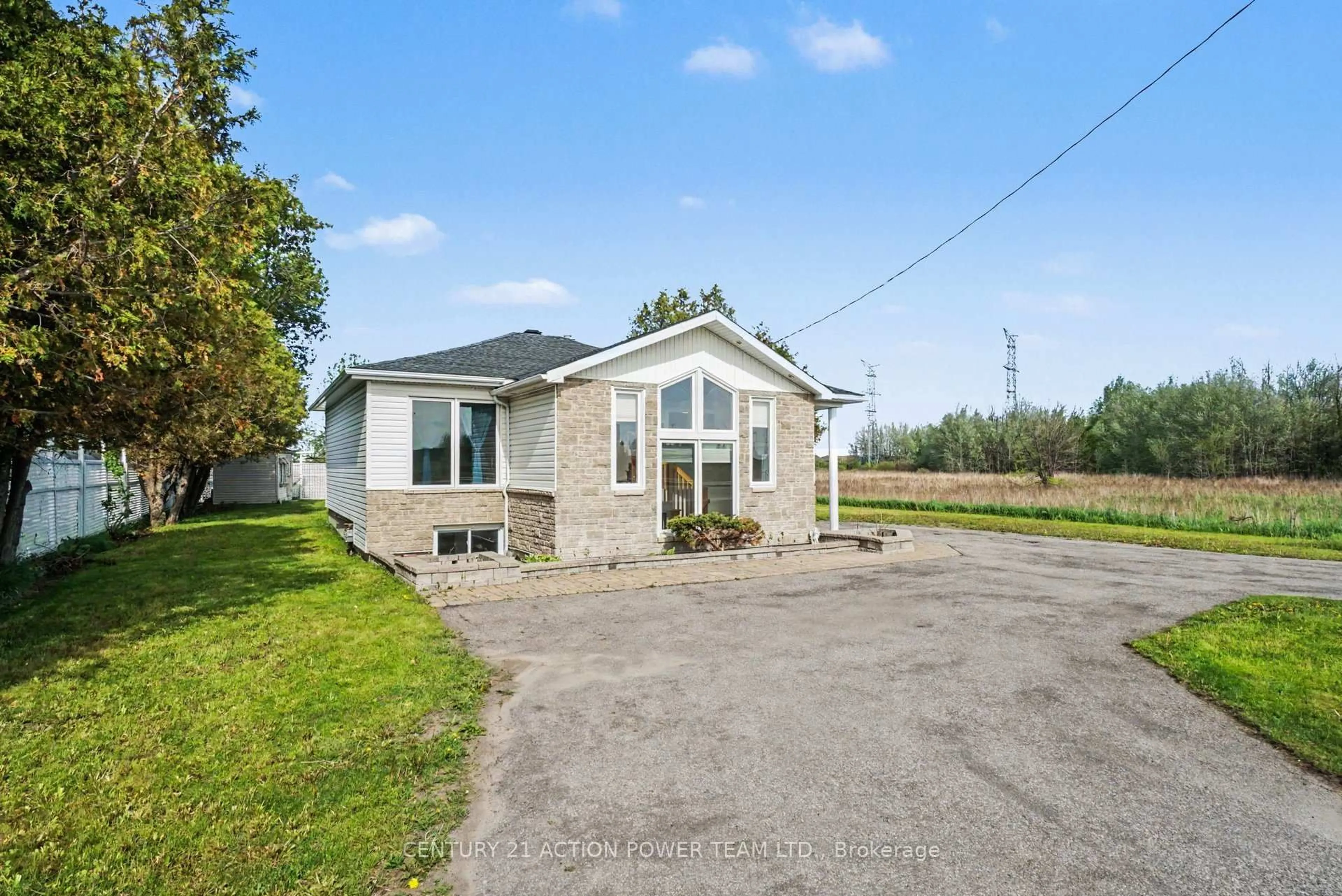 A pic from outside/outdoor area/front of a property/back of a property/a pic from drone, unknown for 2147 Mer Bleue Rd, Ottawa Ontario K4A 3T9