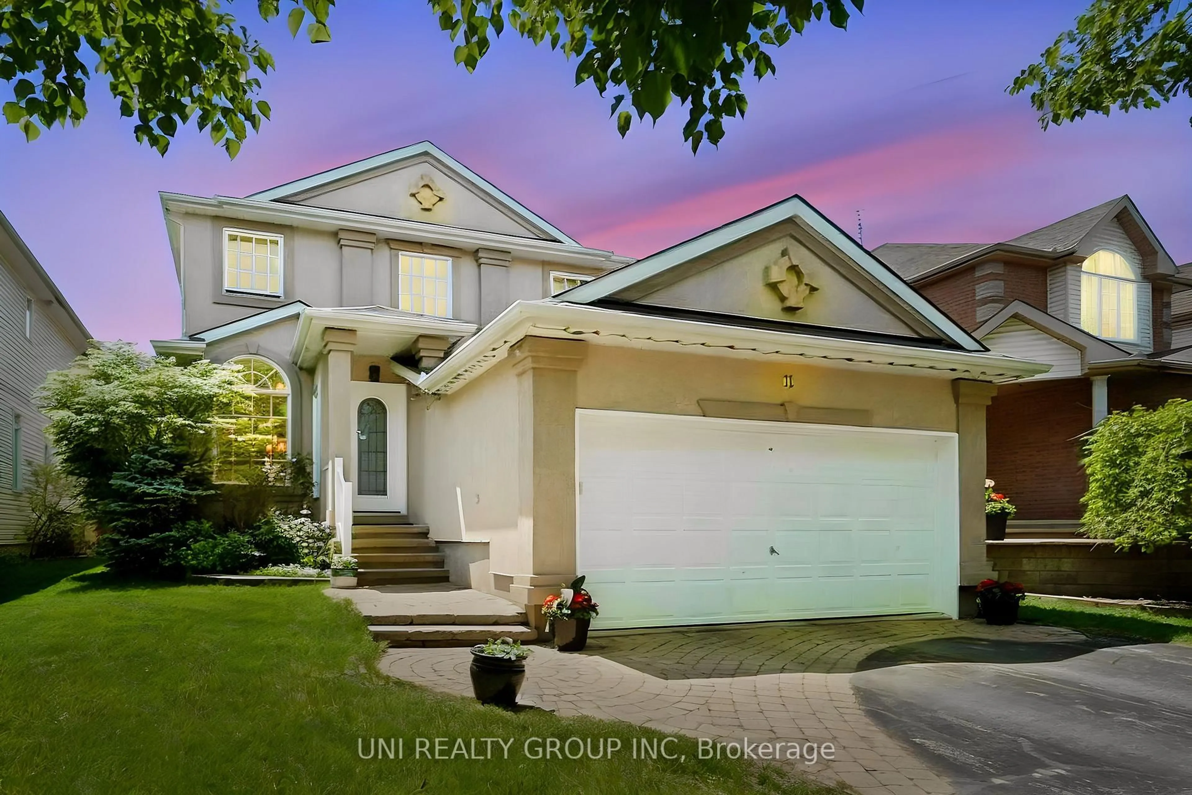 Home with vinyl exterior material, street for 11 LANGFORD Cres, Kanata Ontario K2K 2N4