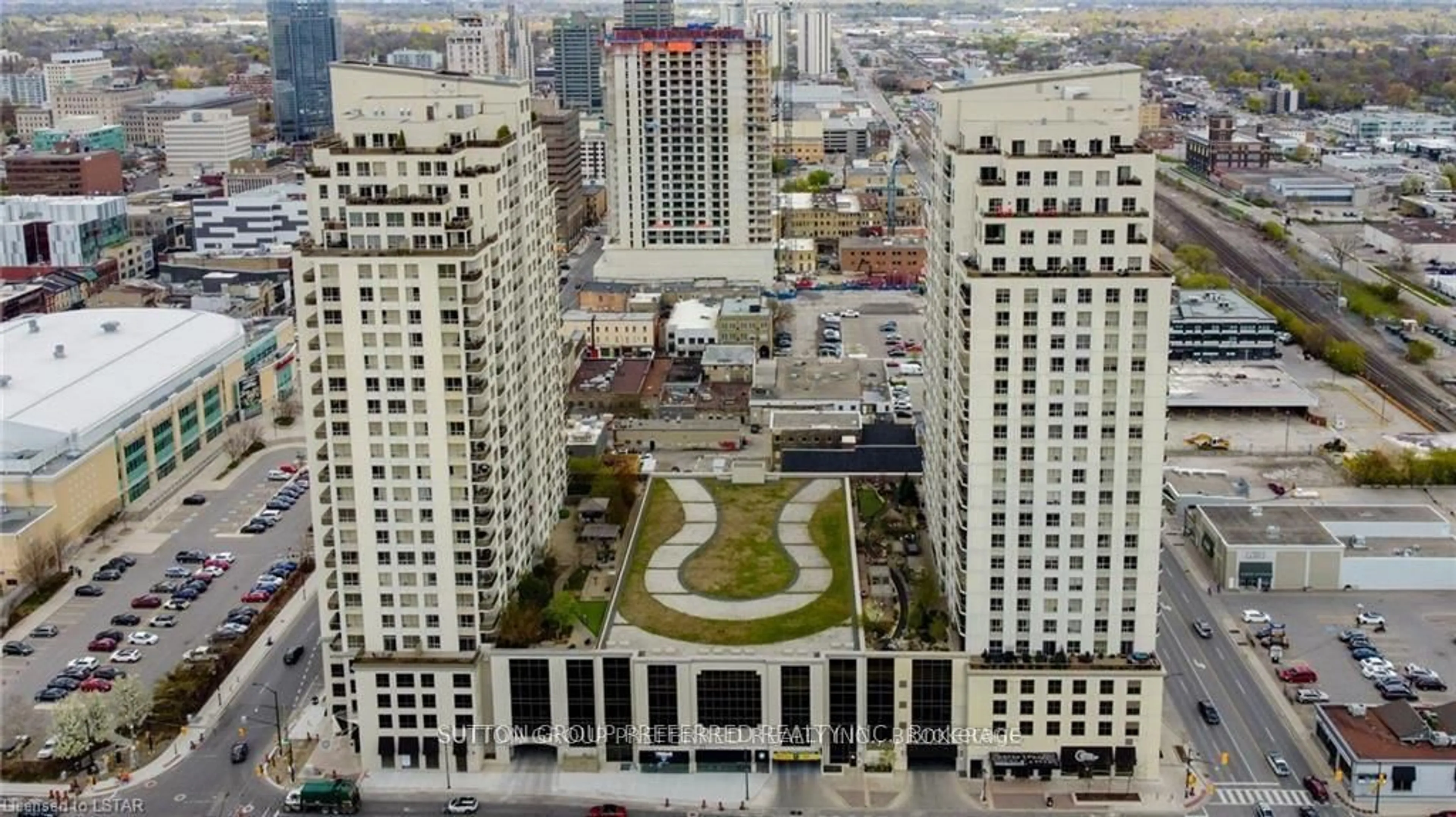 A pic from outside/outdoor area/front of a property/back of a property/a pic from drone, city buildings view from balcony for 330 Ridout St #2304, London East Ontario N6A 0A7