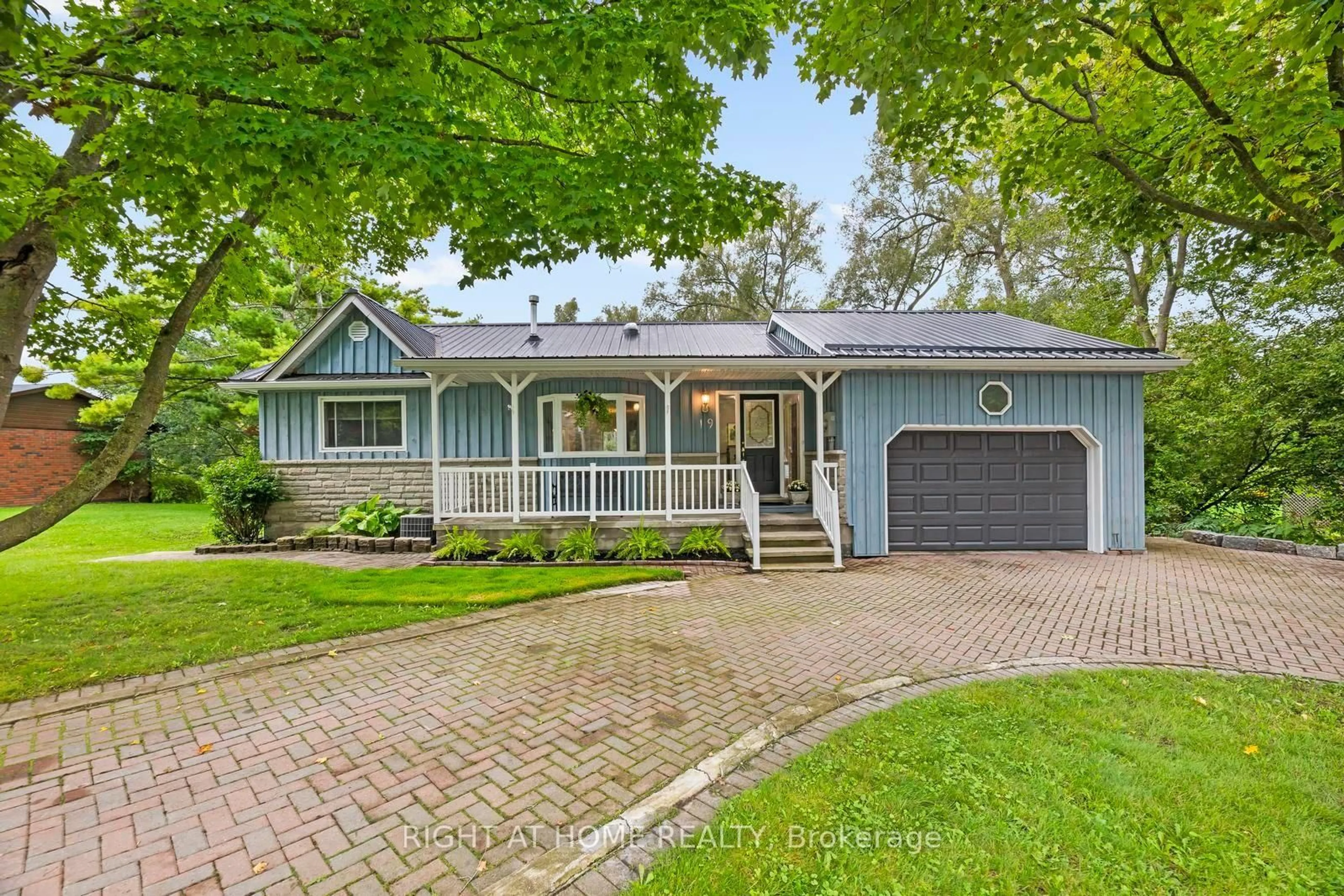 Home with vinyl exterior material, street for 19 Parliament St, Cramahe Ontario K0K 1S0