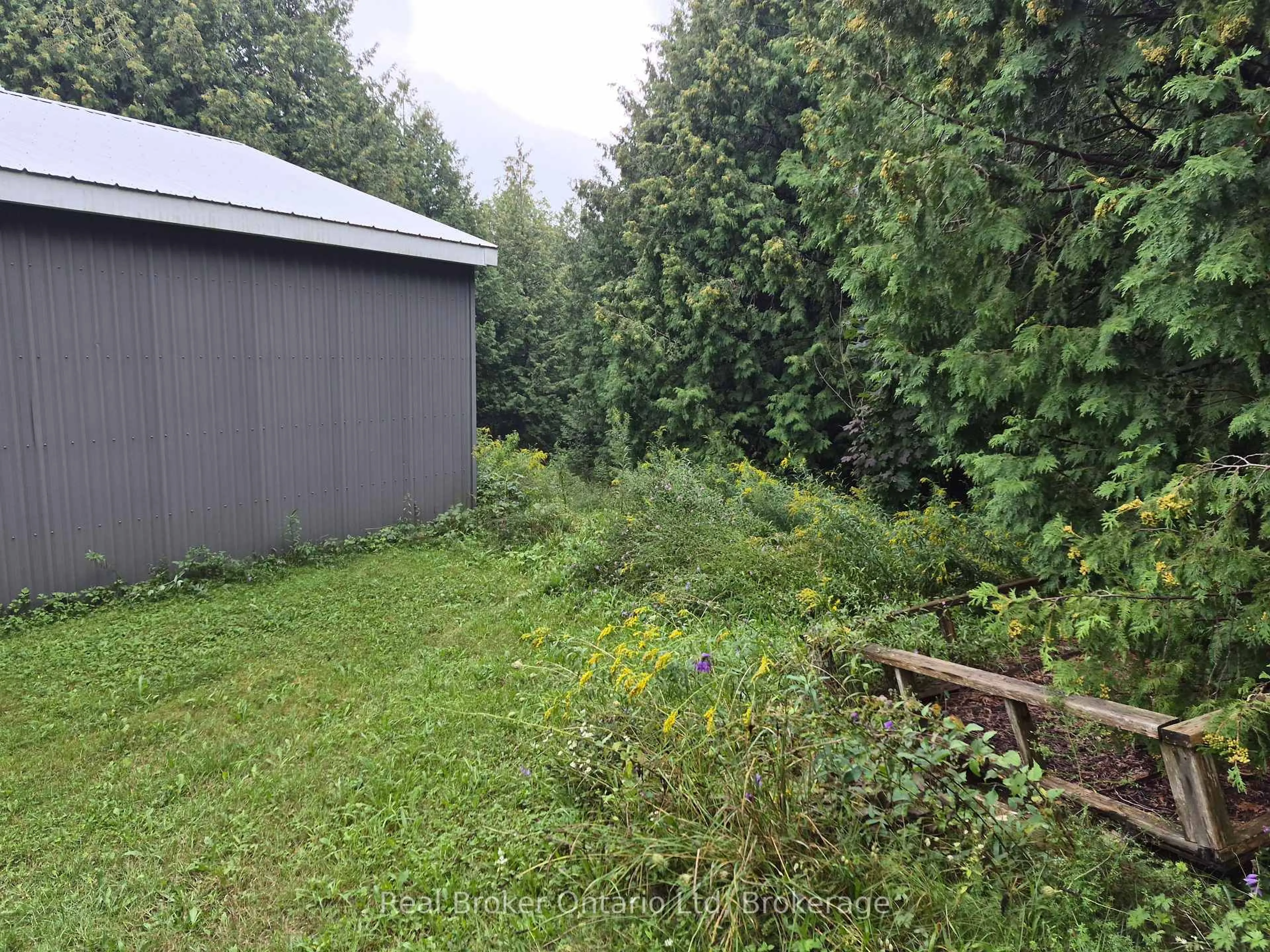 Shed for 775522 HIGHWAY 10 Highway, West Grey Ontario N0C 1H0