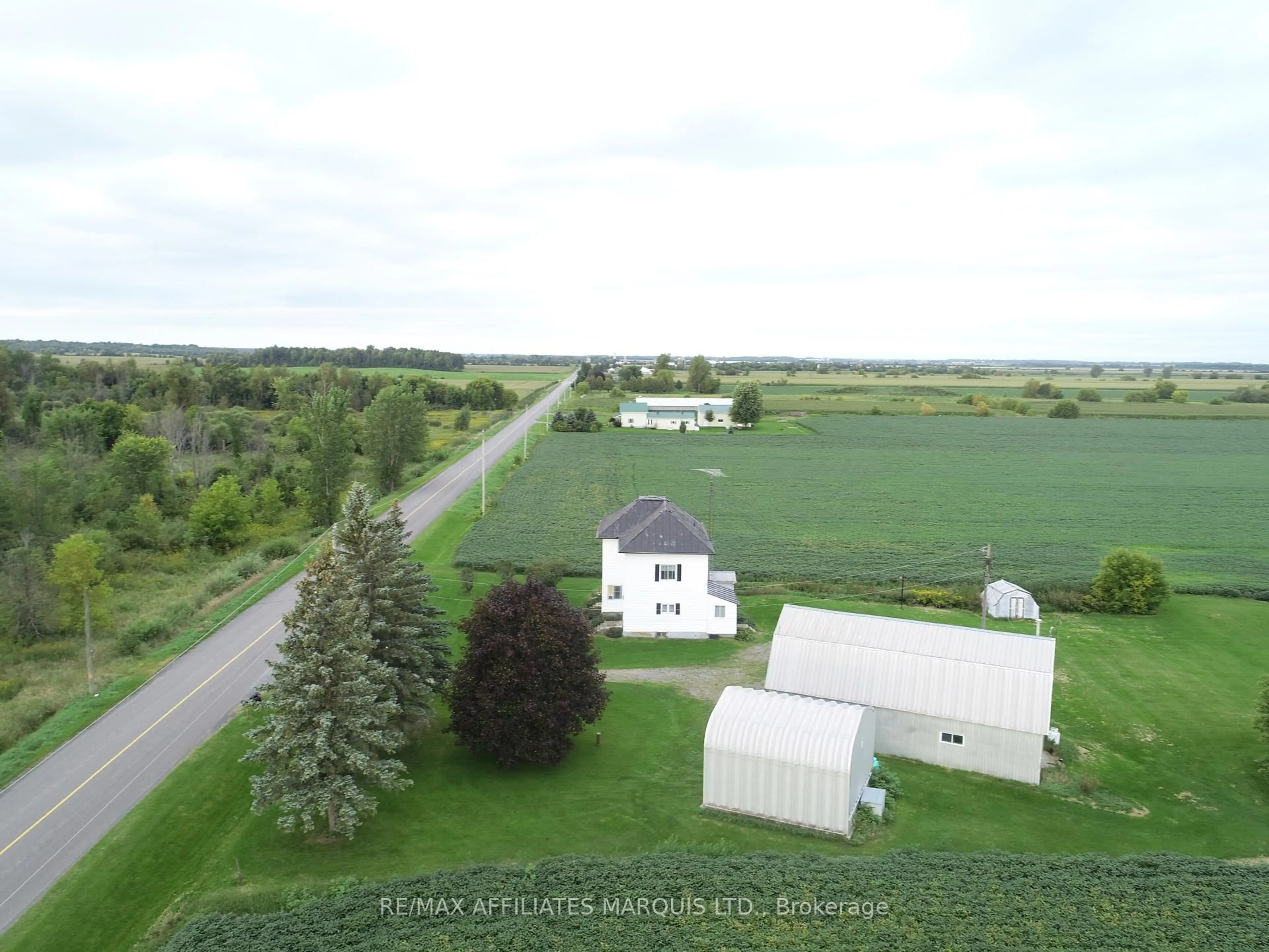 A pic from outside/outdoor area/front of a property/back of a property/a pic from drone, unknown for 16767 Eighth Rd, North Stormont Ontario K0C 1W0