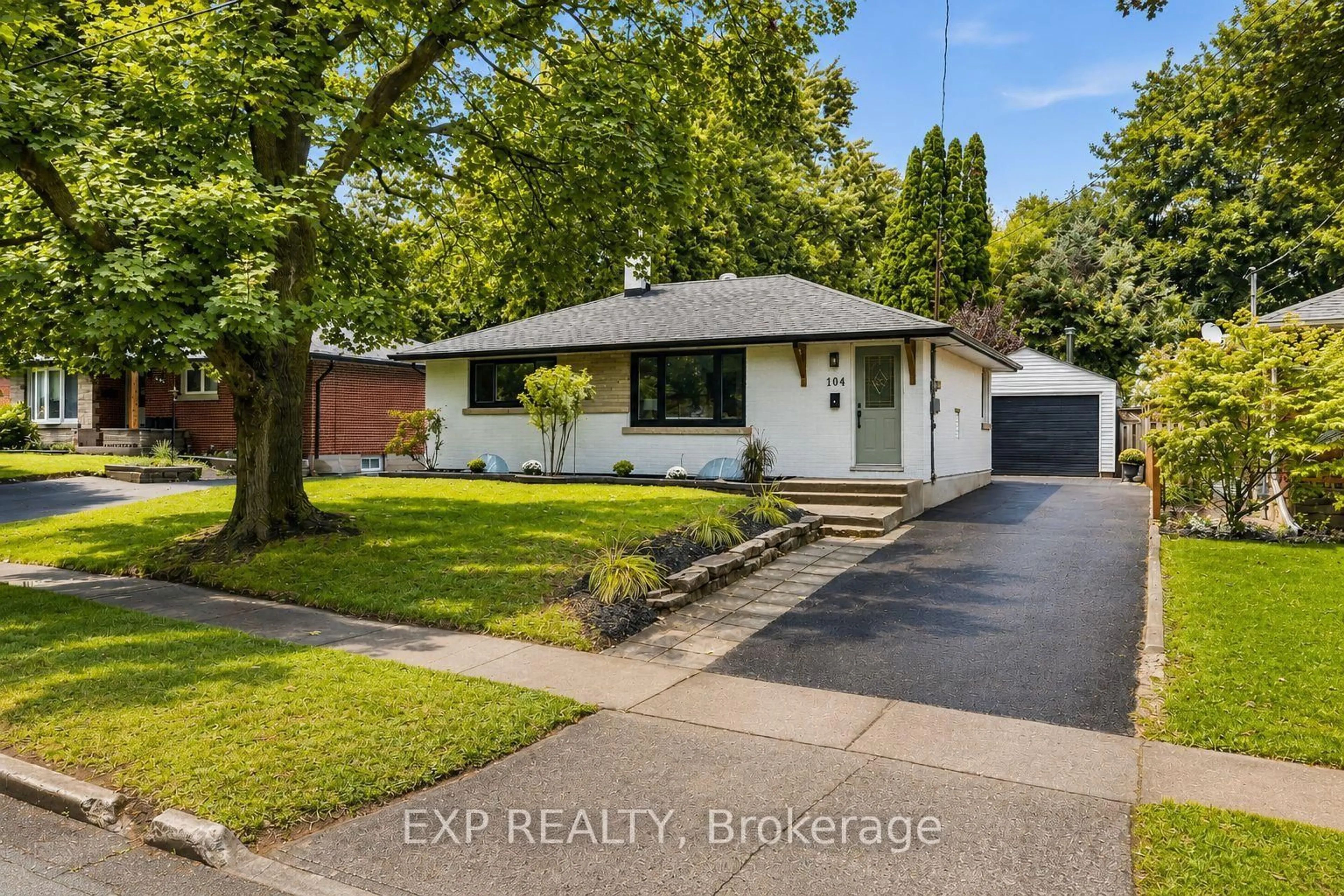 Unknown for 104 Kensington St, Guelph Ontario N1E 3P9
