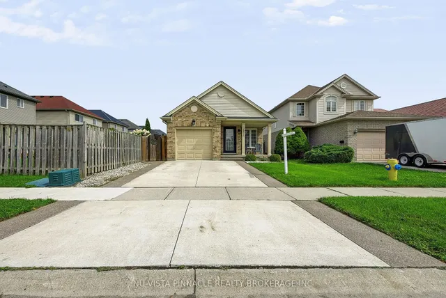 2871 Meadowgate Blvd, London South 5