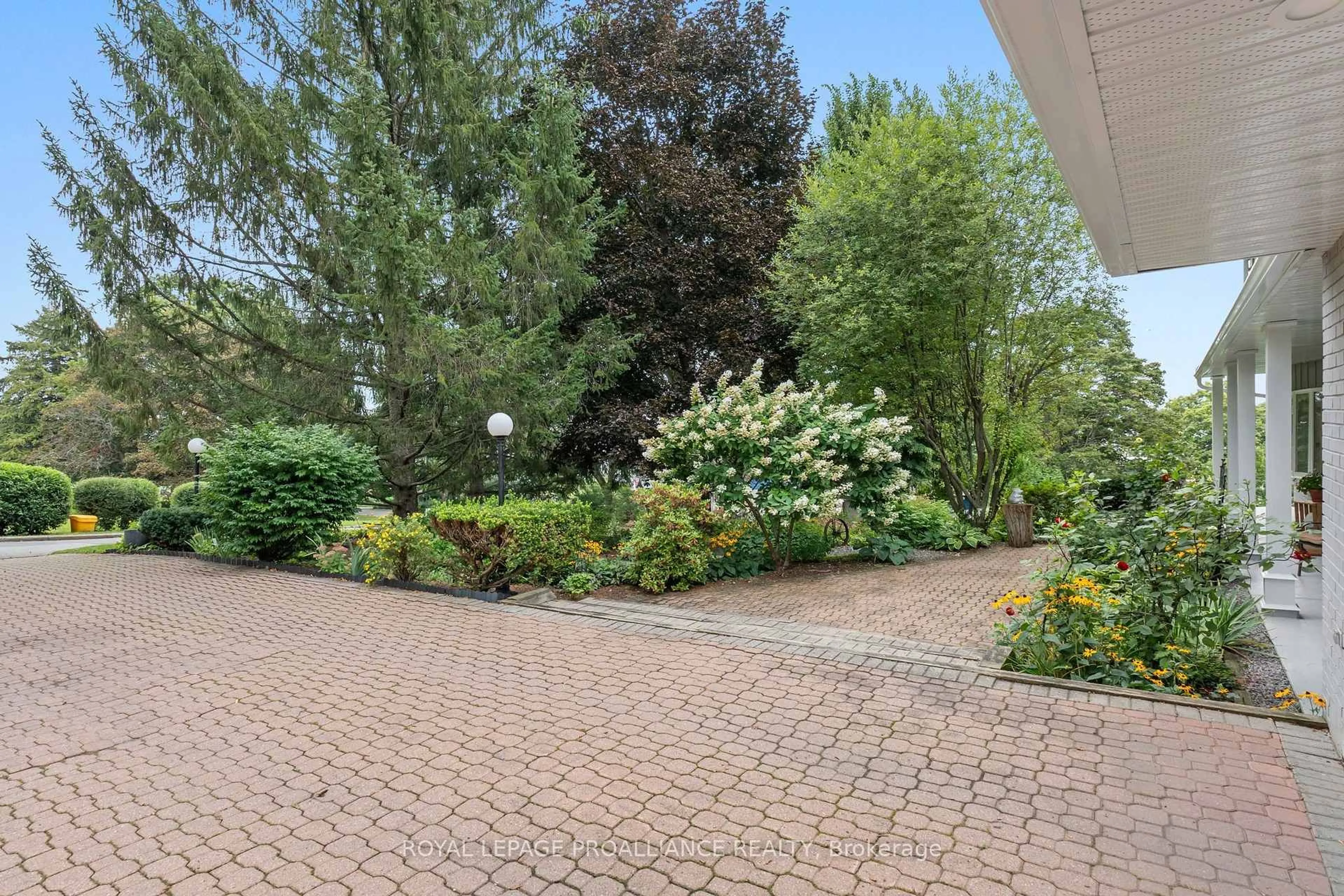 Patio, street for 5 Rockcliffe Rd, Brockville Ontario K6C 5Z5