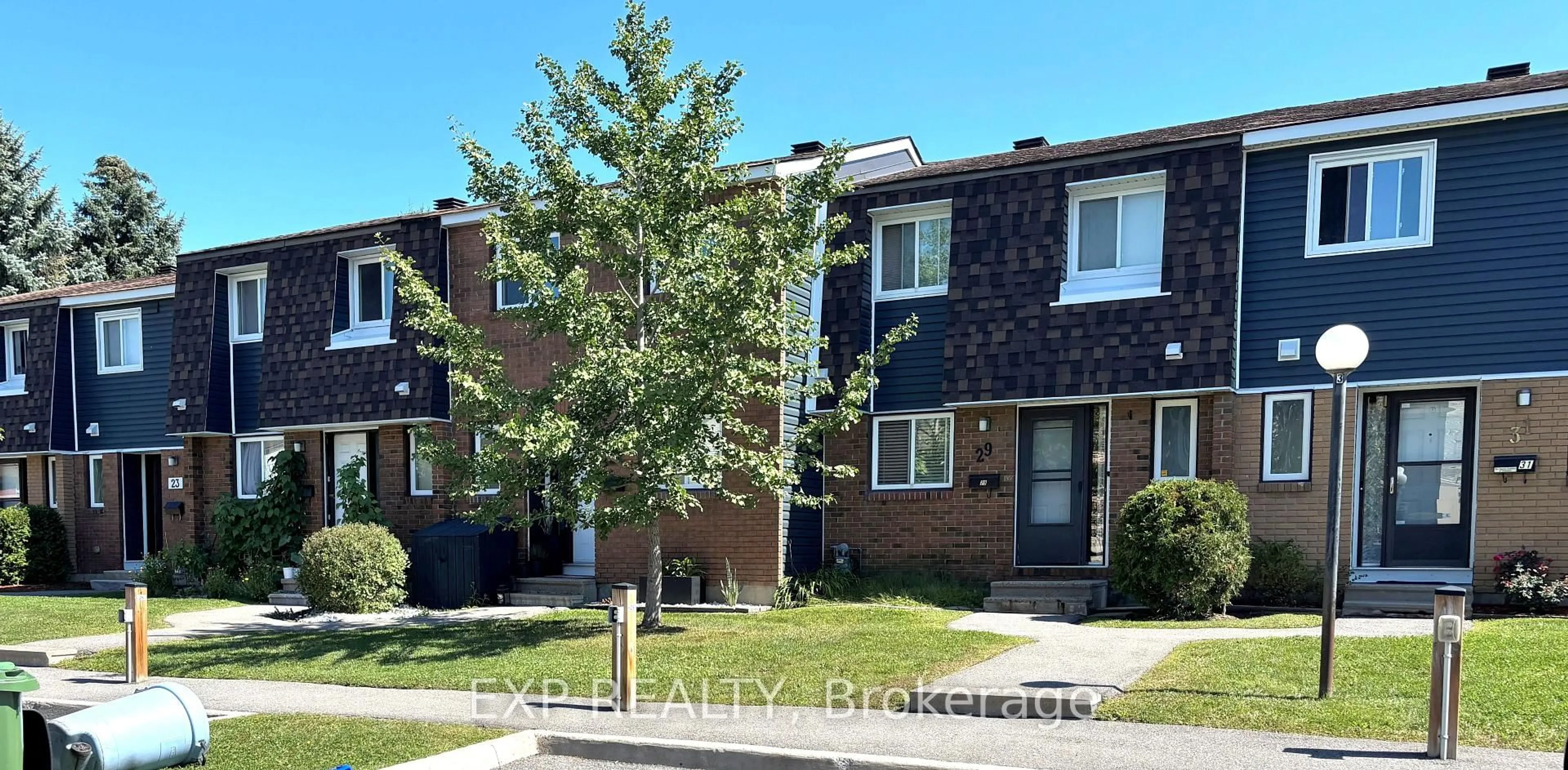 Home with brick exterior material, street for 41 Pixley Private #10, Ottawa Ontario K1G 4C3