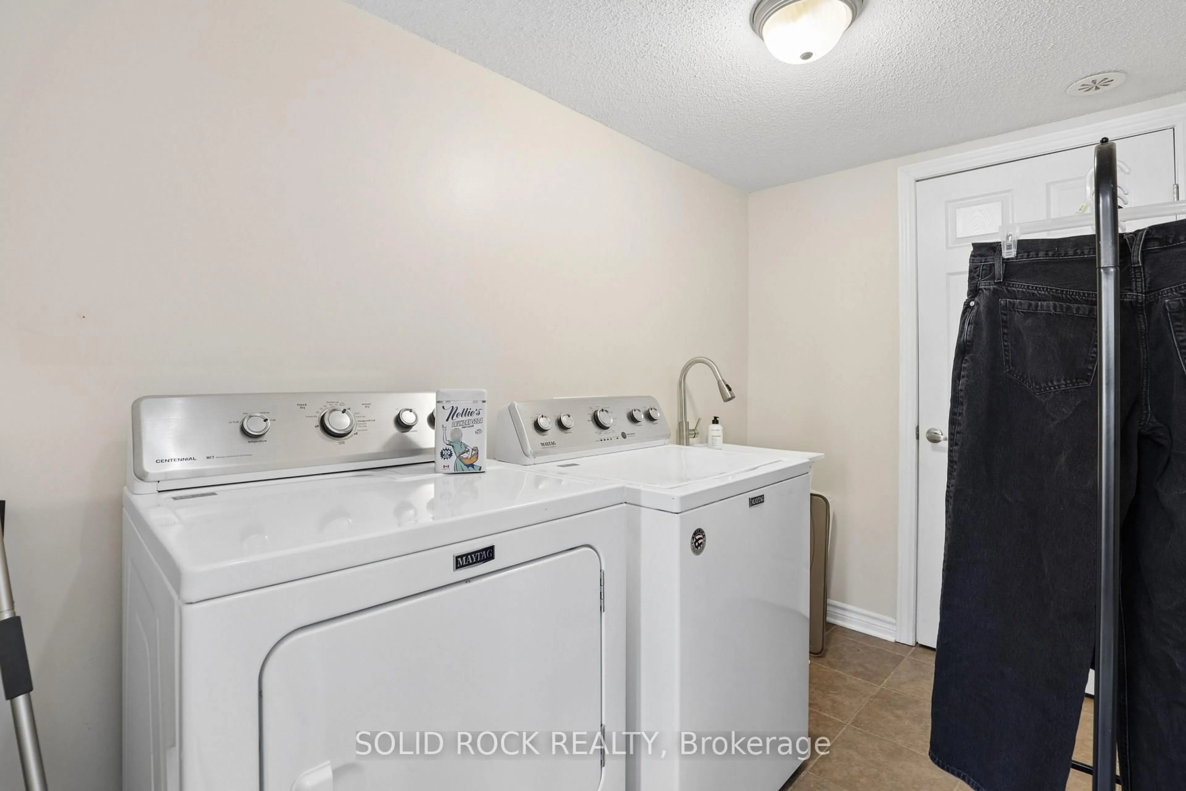 trreb/IMG-X13739956_0ddb960e-abab-46f1-9445-5ae960740590-l.jpg