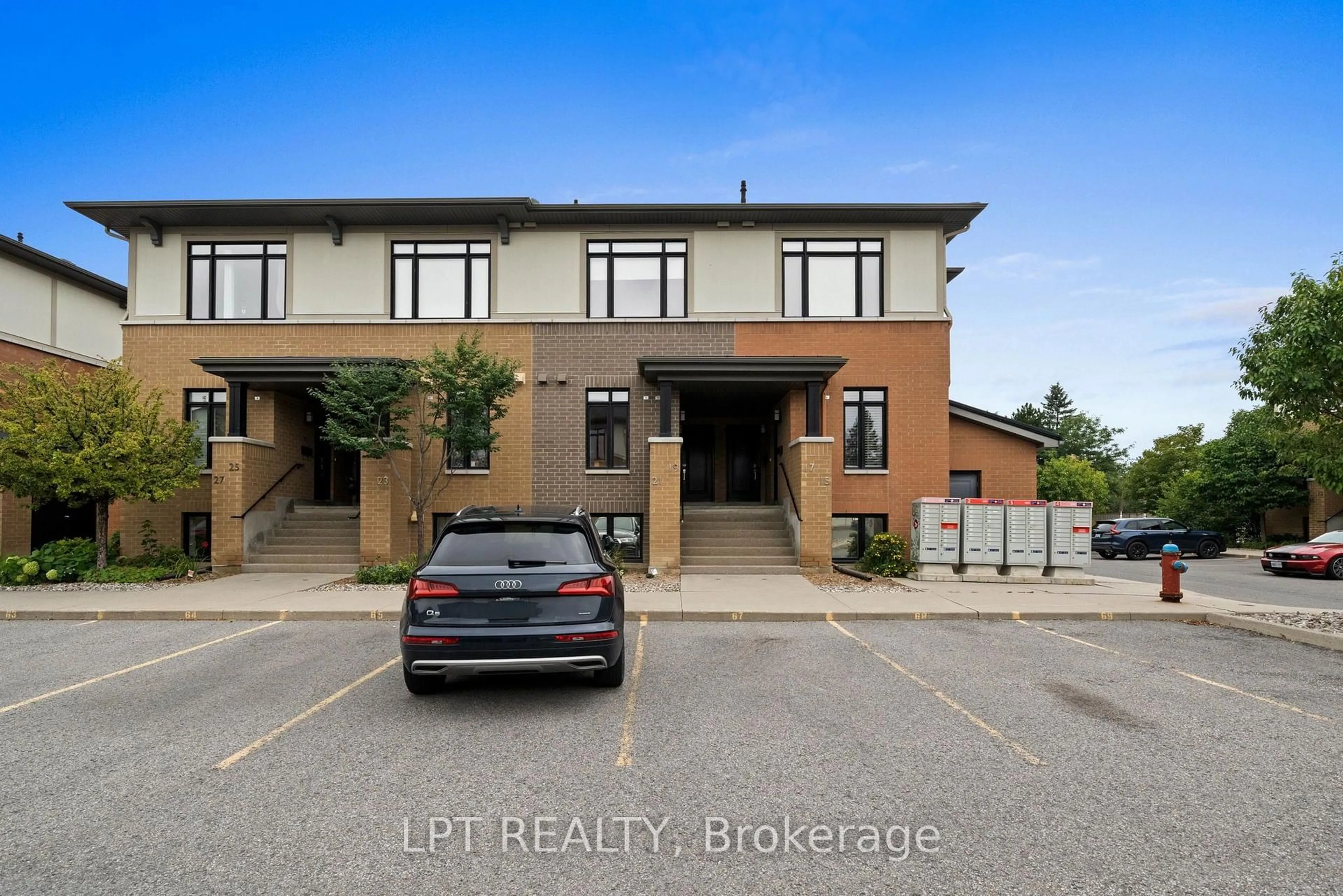 A pic from outside/outdoor area/front of a property/back of a property/a pic from drone, street for 21 Bergeron Private, Orleans Ontario K1C 0C2