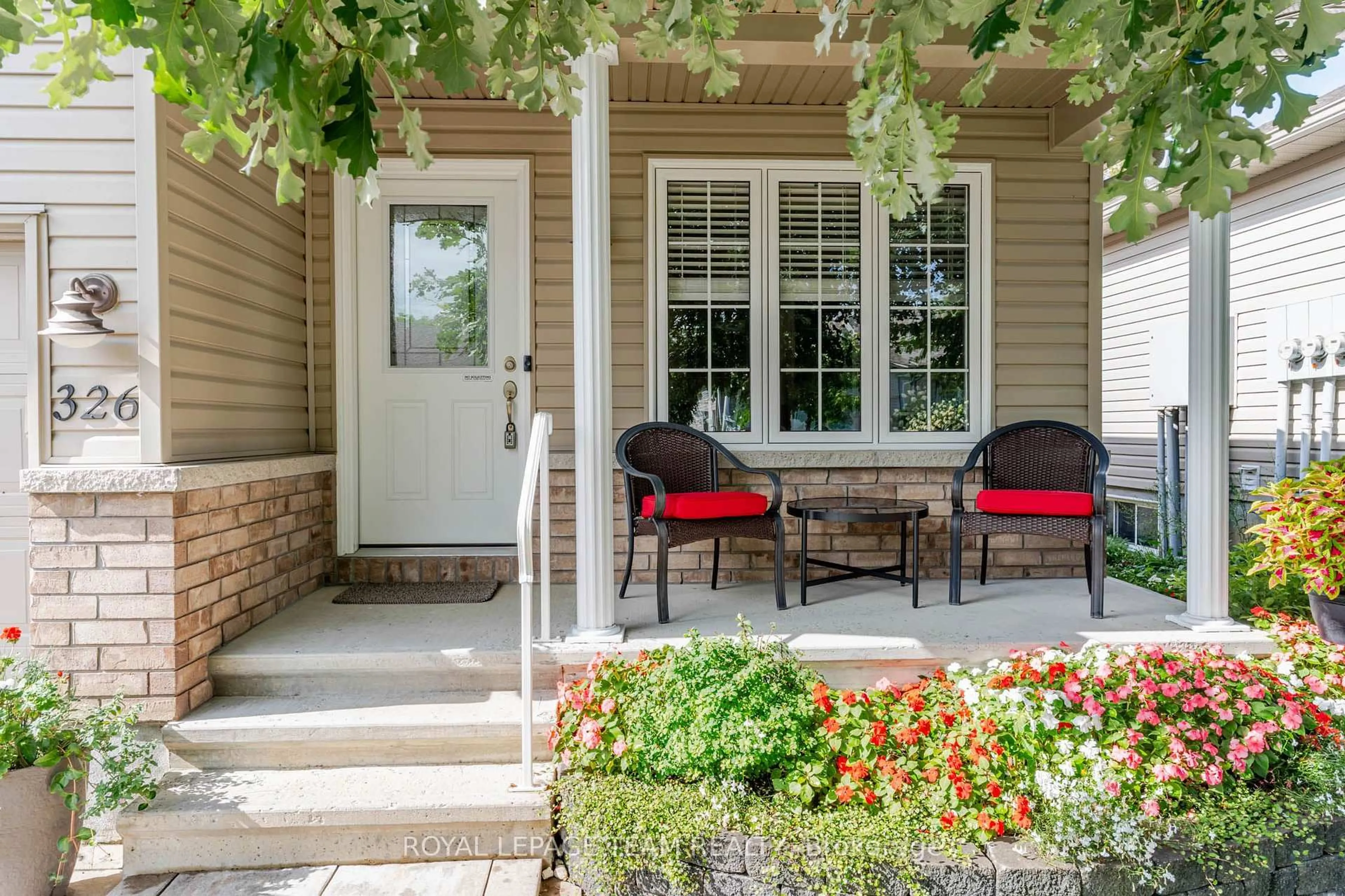 Unknown for 326 Finner Crt, Almonte Ontario K0A 1A0