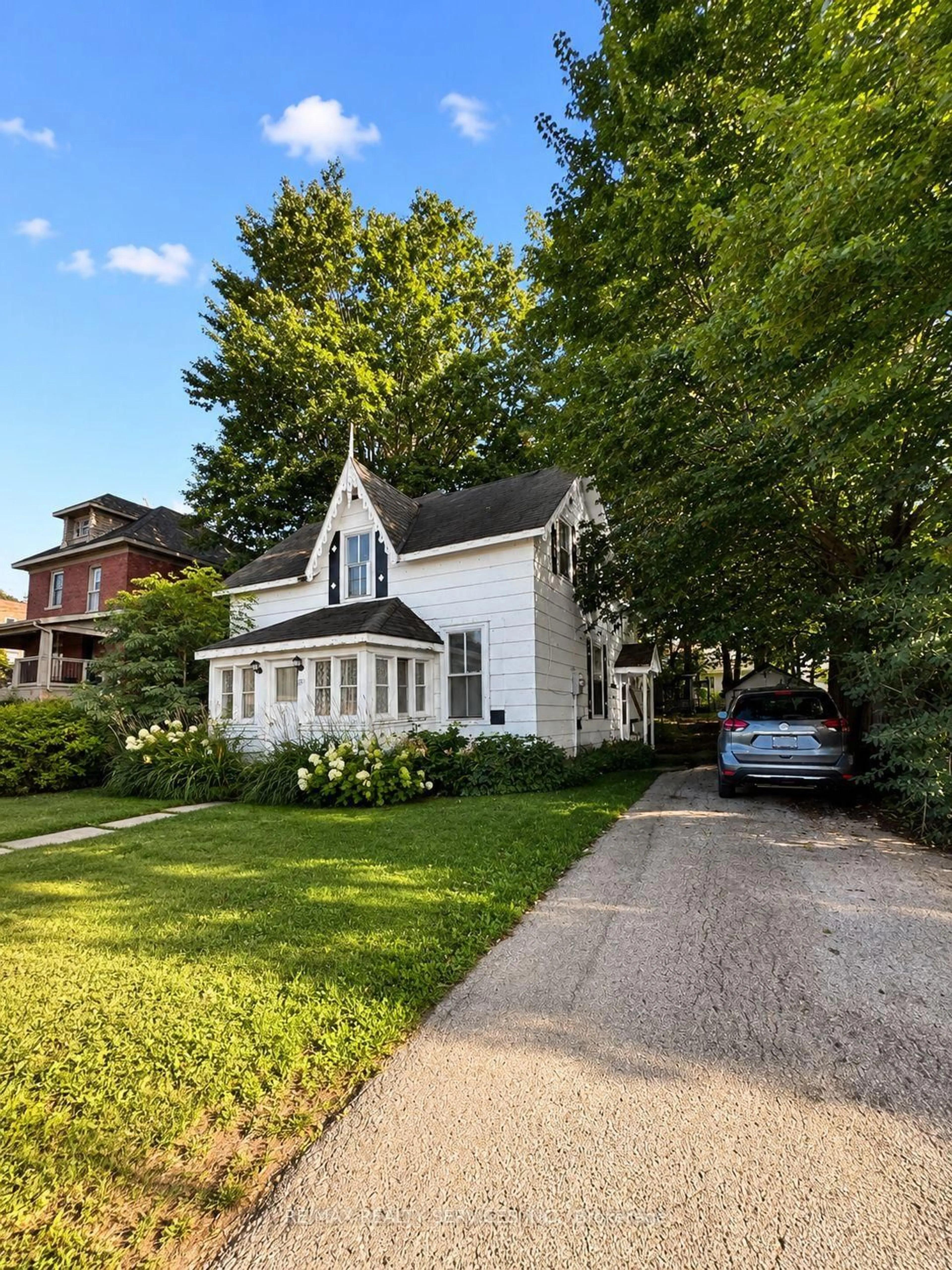 Home with brick exterior material, street for 787 10th St, Owen Sound Ontario N4K 1T2