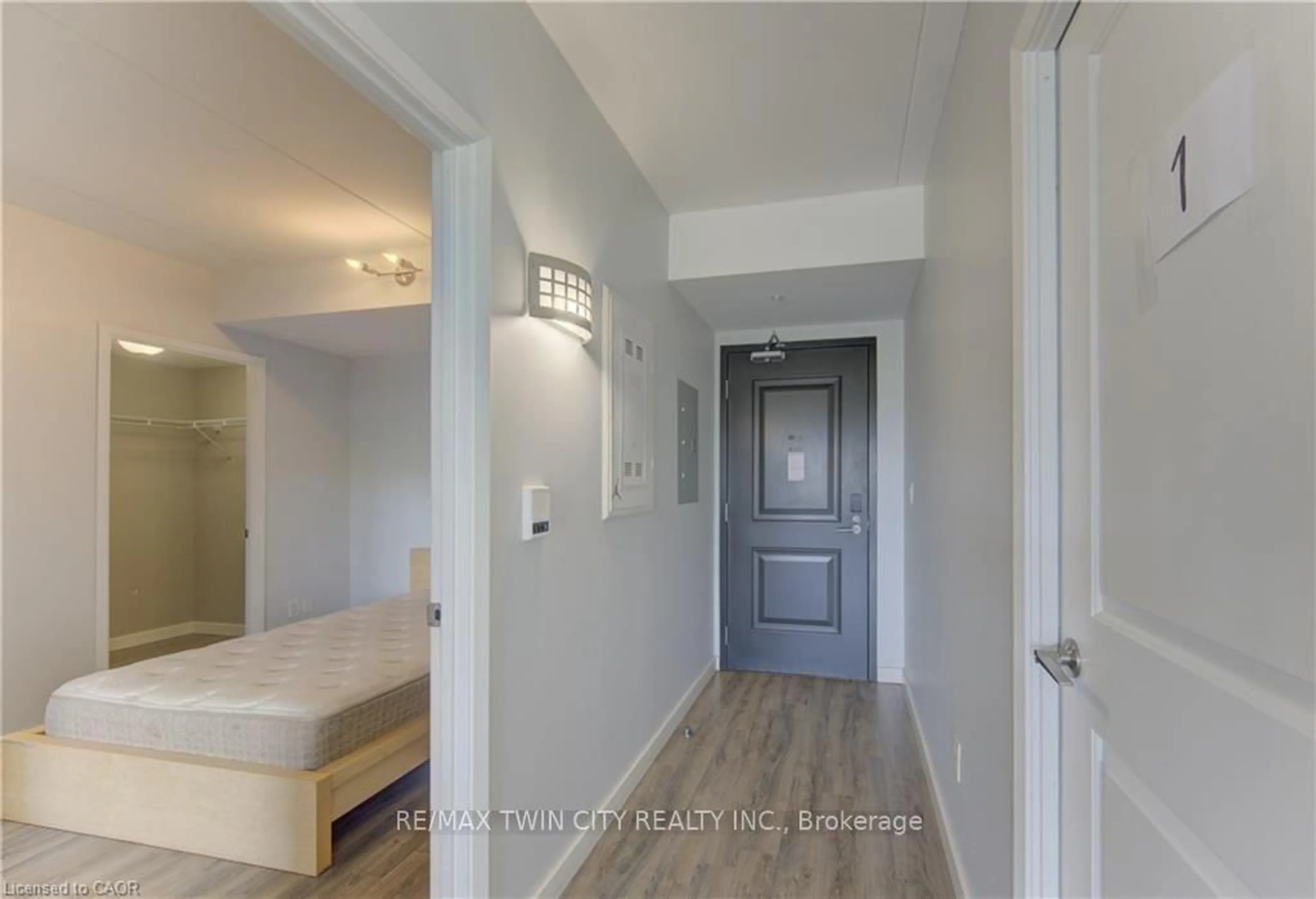Indoor entryway for 1291 GORDON St #327, Guelph Ontario N1L 0M5