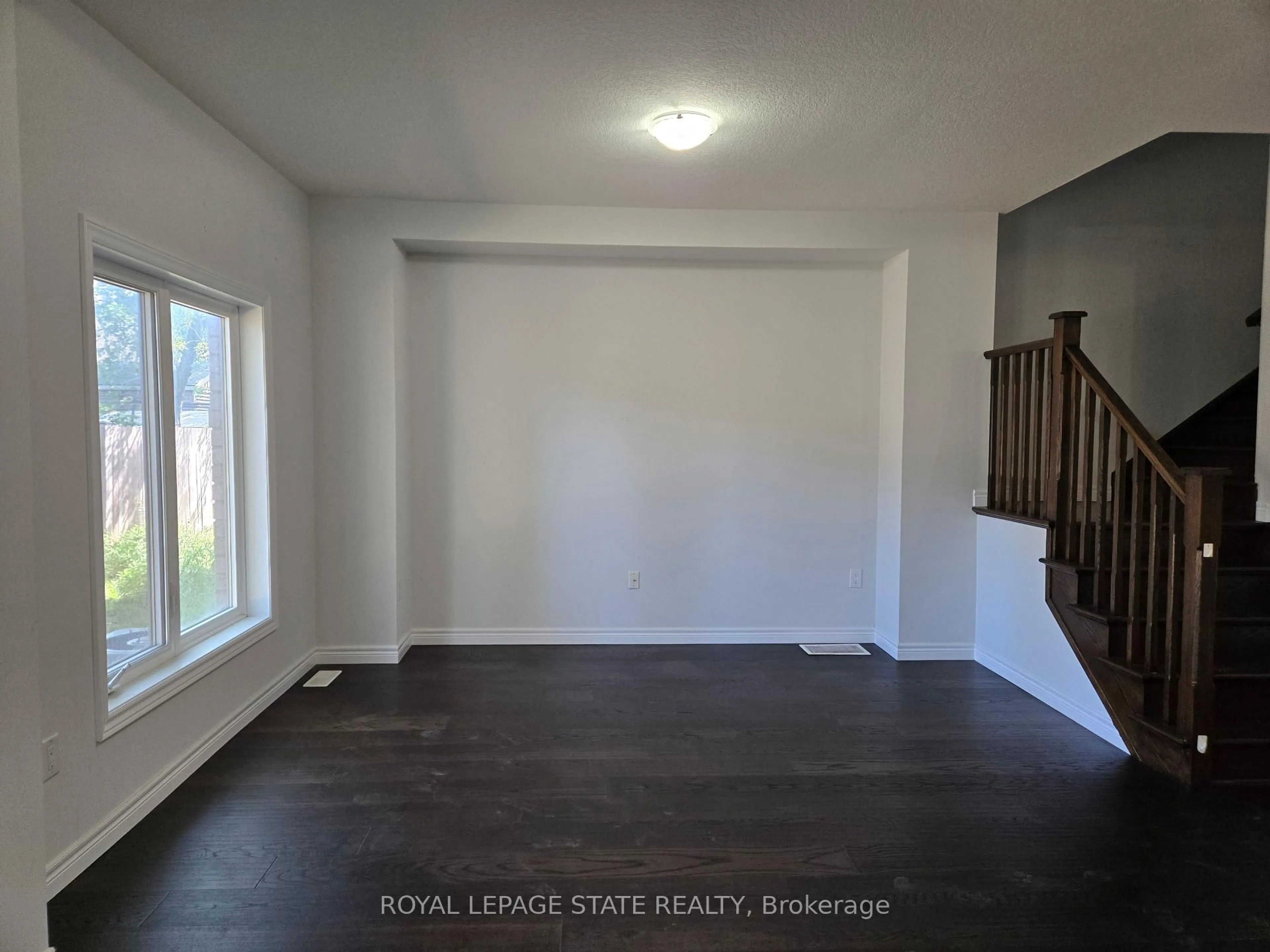 A pic of a room for 28 Alayche Tr, Welland Ontario L3C 0J7