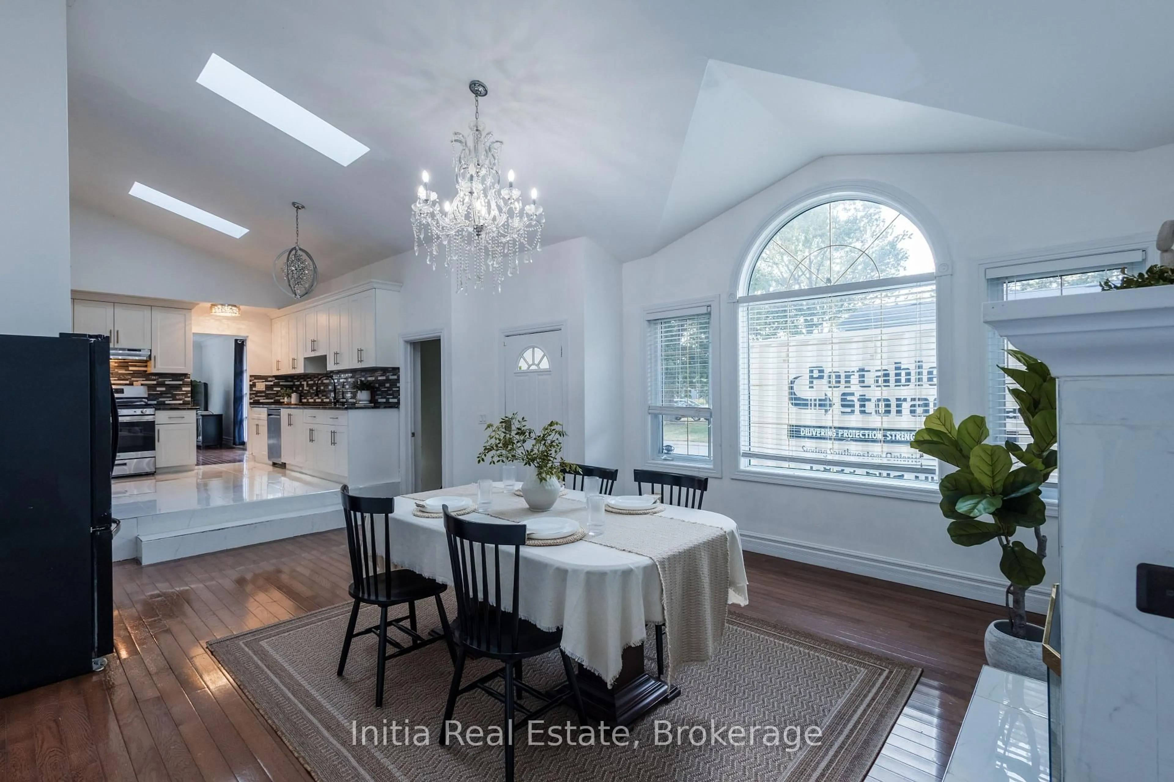 Open concept kitchen, unknown for 3400 St Patrick's Dr, Windsor Ontario N9E 3H4