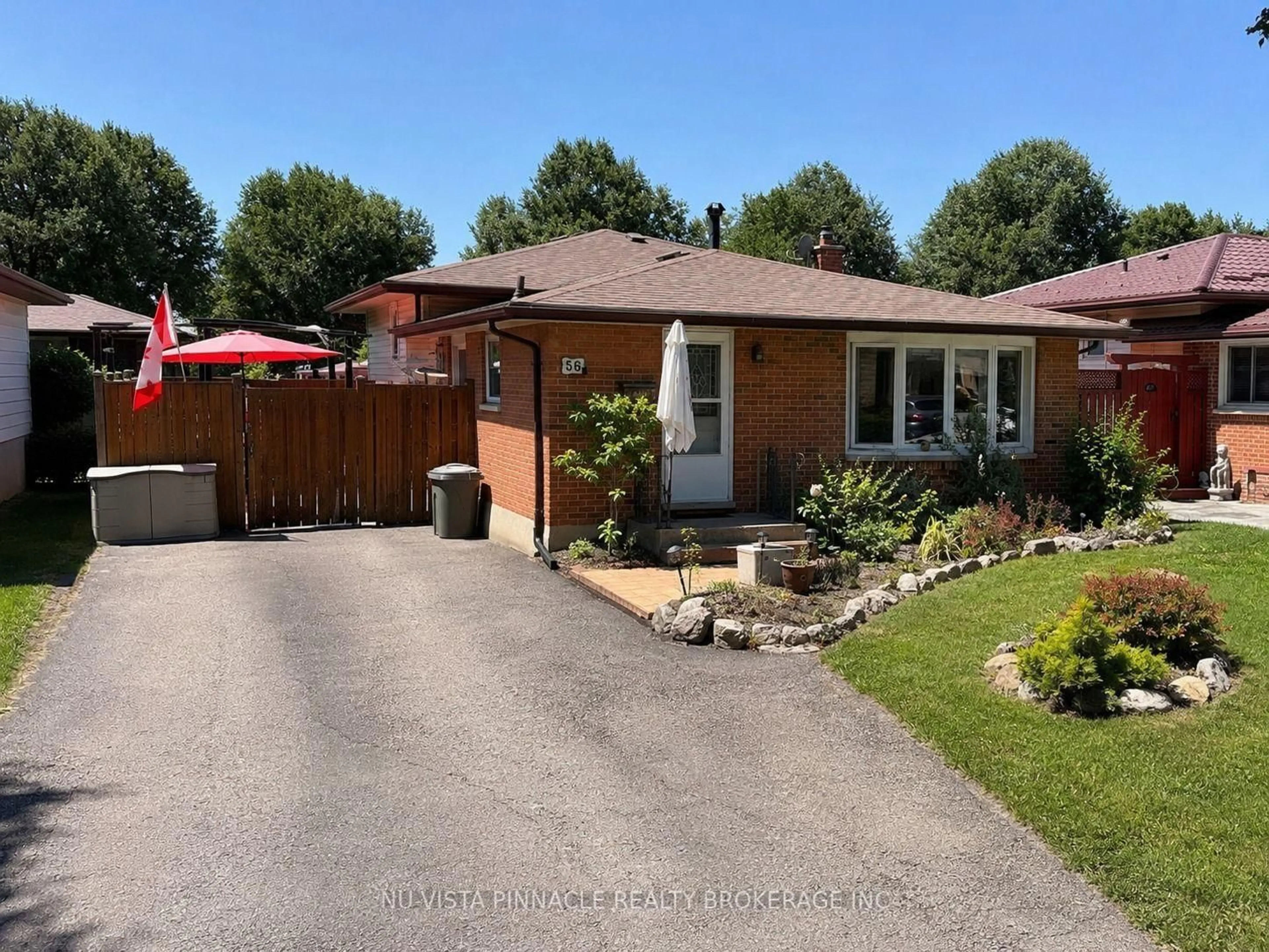 A pic from outside/outdoor area/front of a property/back of a property/a pic from drone, street for 56 KINTAIL Cres, London South Ontario N6E 1J5