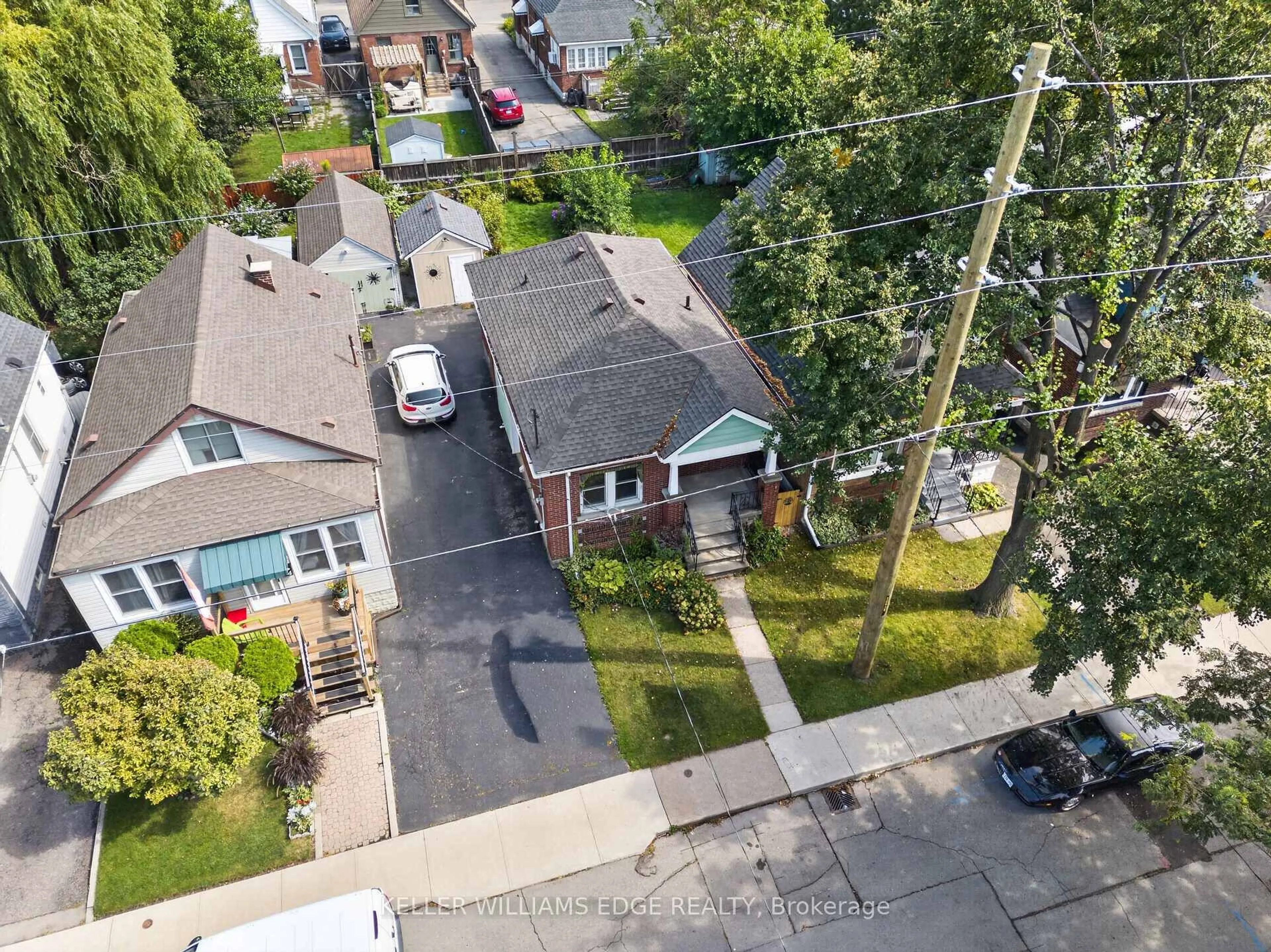 A pic from outside/outdoor area/front of a property/back of a property/a pic from drone, street for 30 Barons Ave, Hamilton Ontario L8H 5A2
