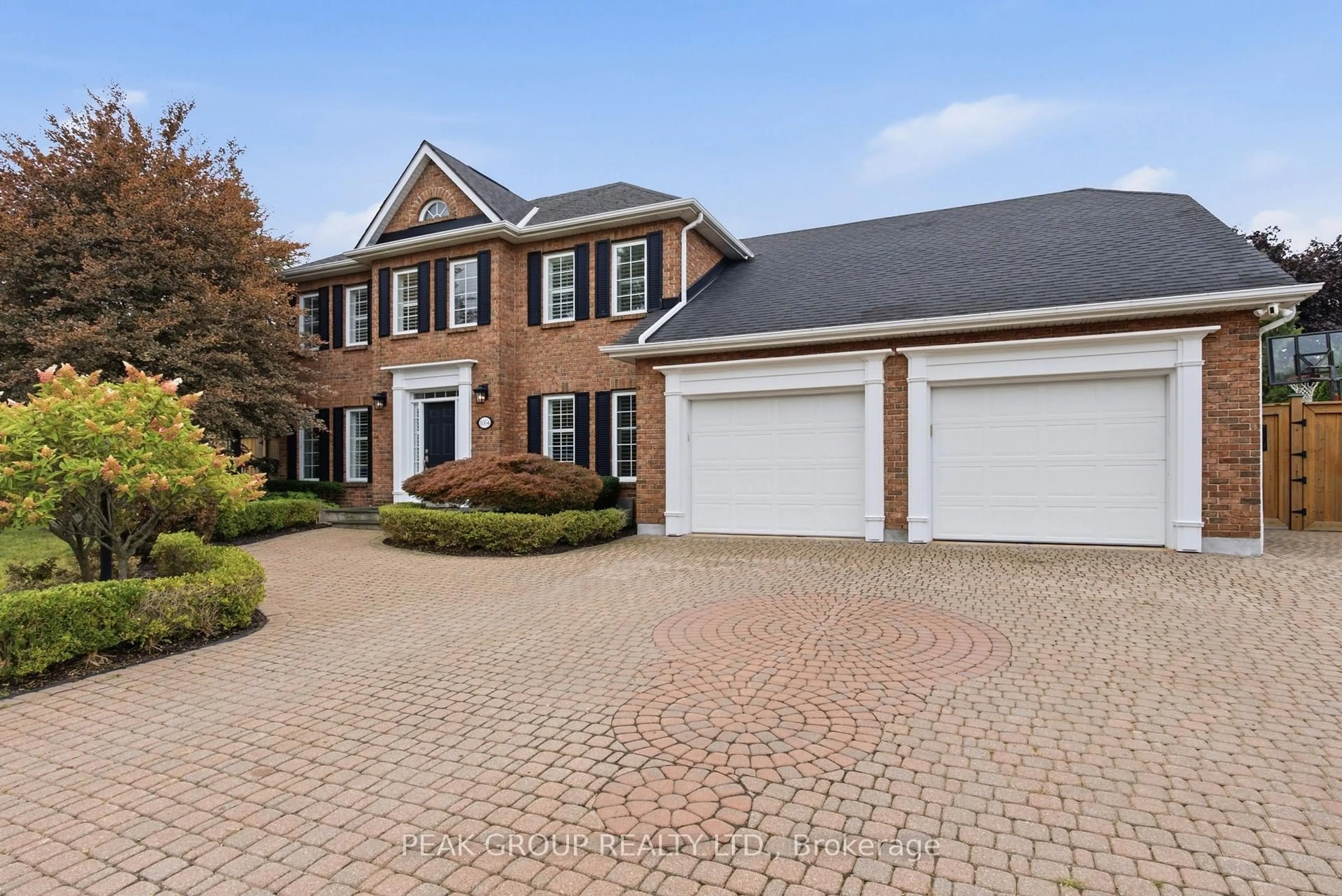 Home with brick exterior material, street for 8004 Westminster Dr, Niagara Falls Ontario L2H 2Z2