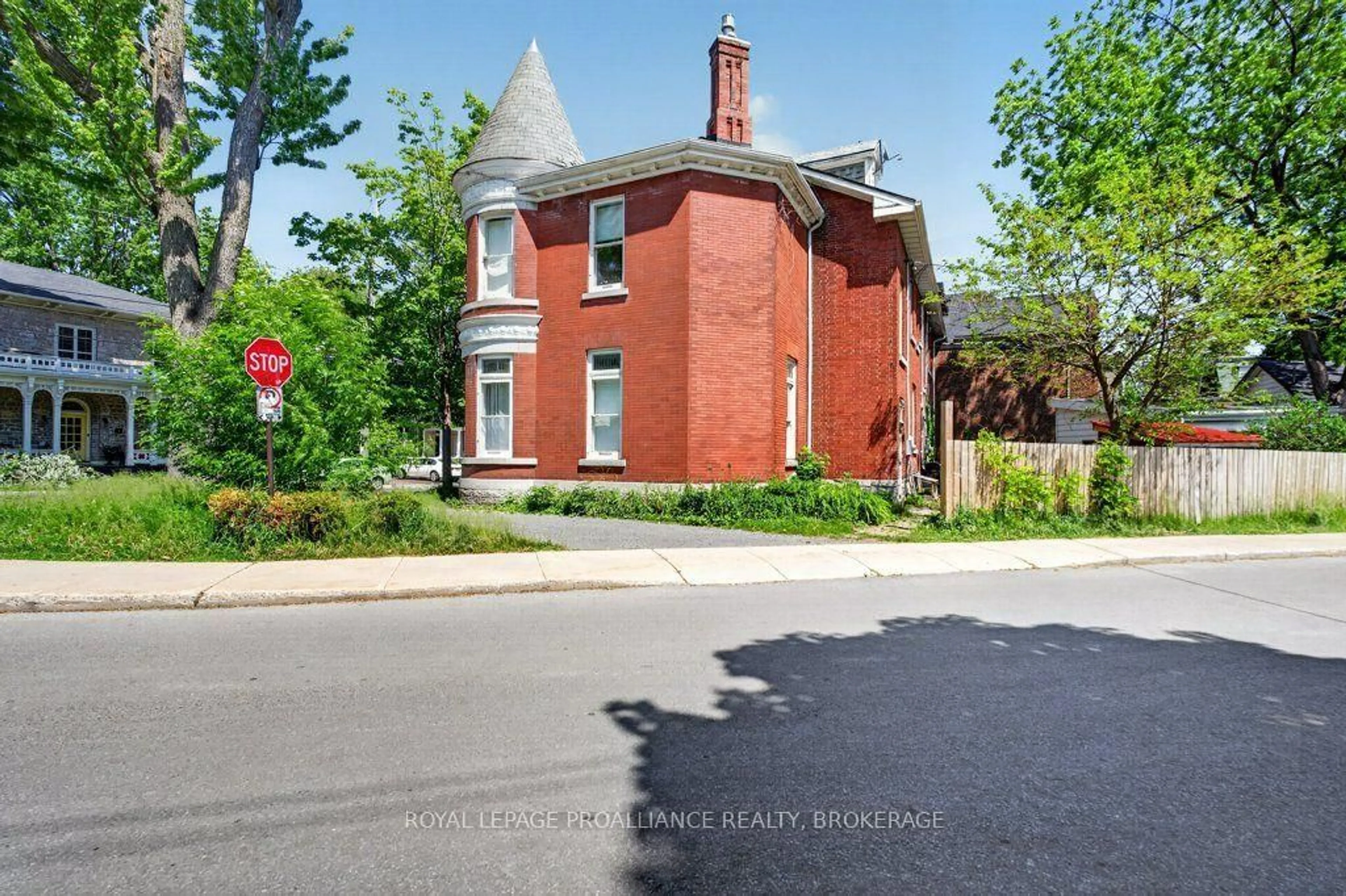 Home with brick exterior material, street for 162 Earl St, Kingston Ontario K7L 2H2