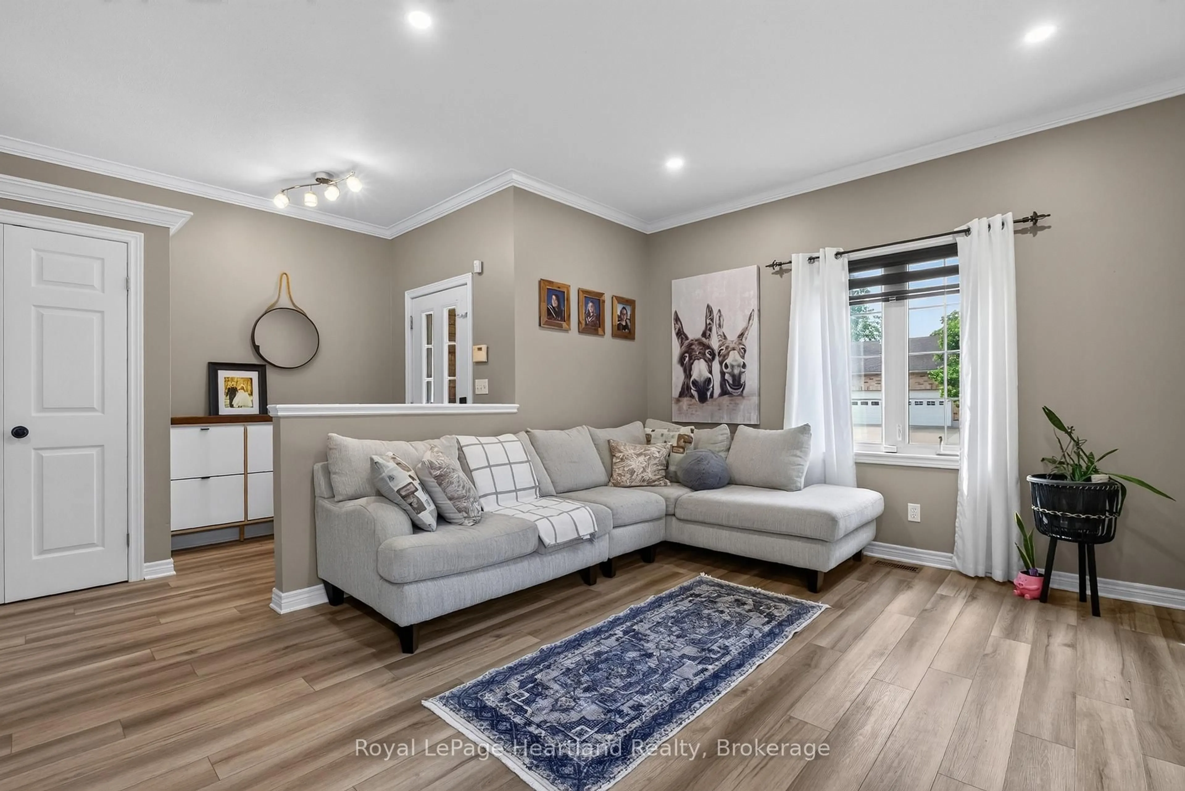 Living room with furniture, unknown for 16 Somerset St, South Huron Ontario N0M 1S2