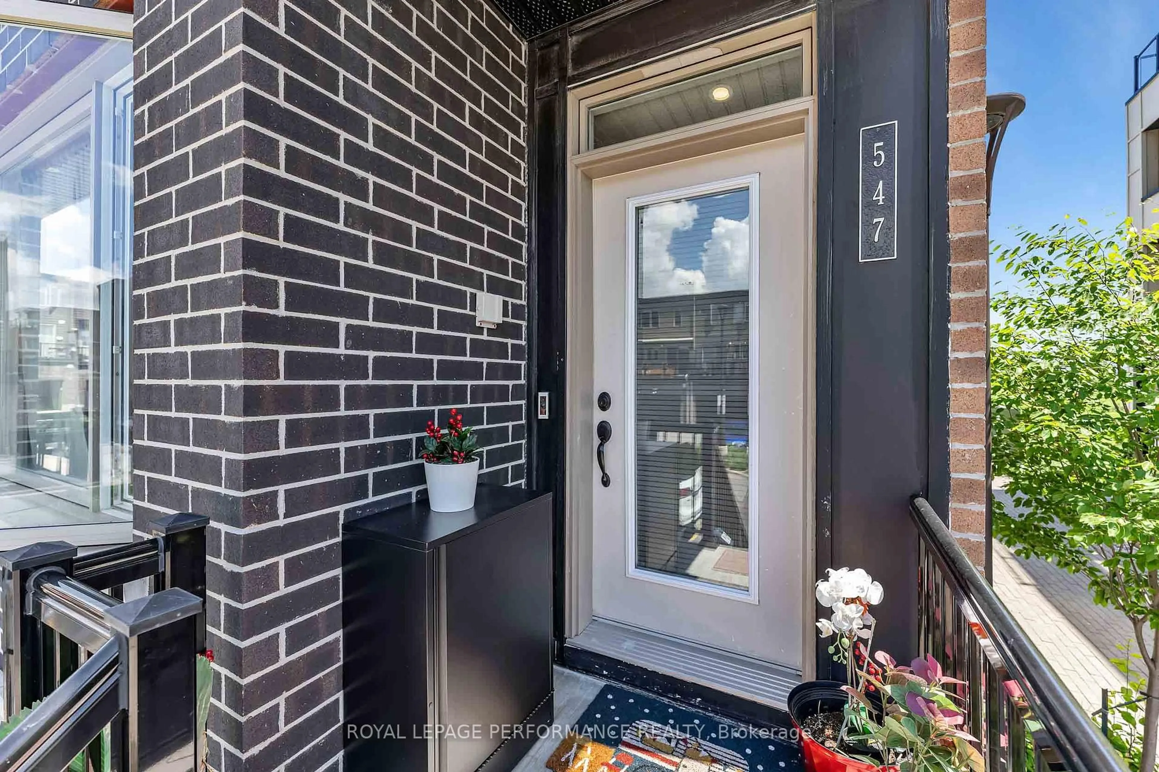 Home with brick exterior material, street for 547 Ozawa Private, Ottawa Ontario K1K 4Z8